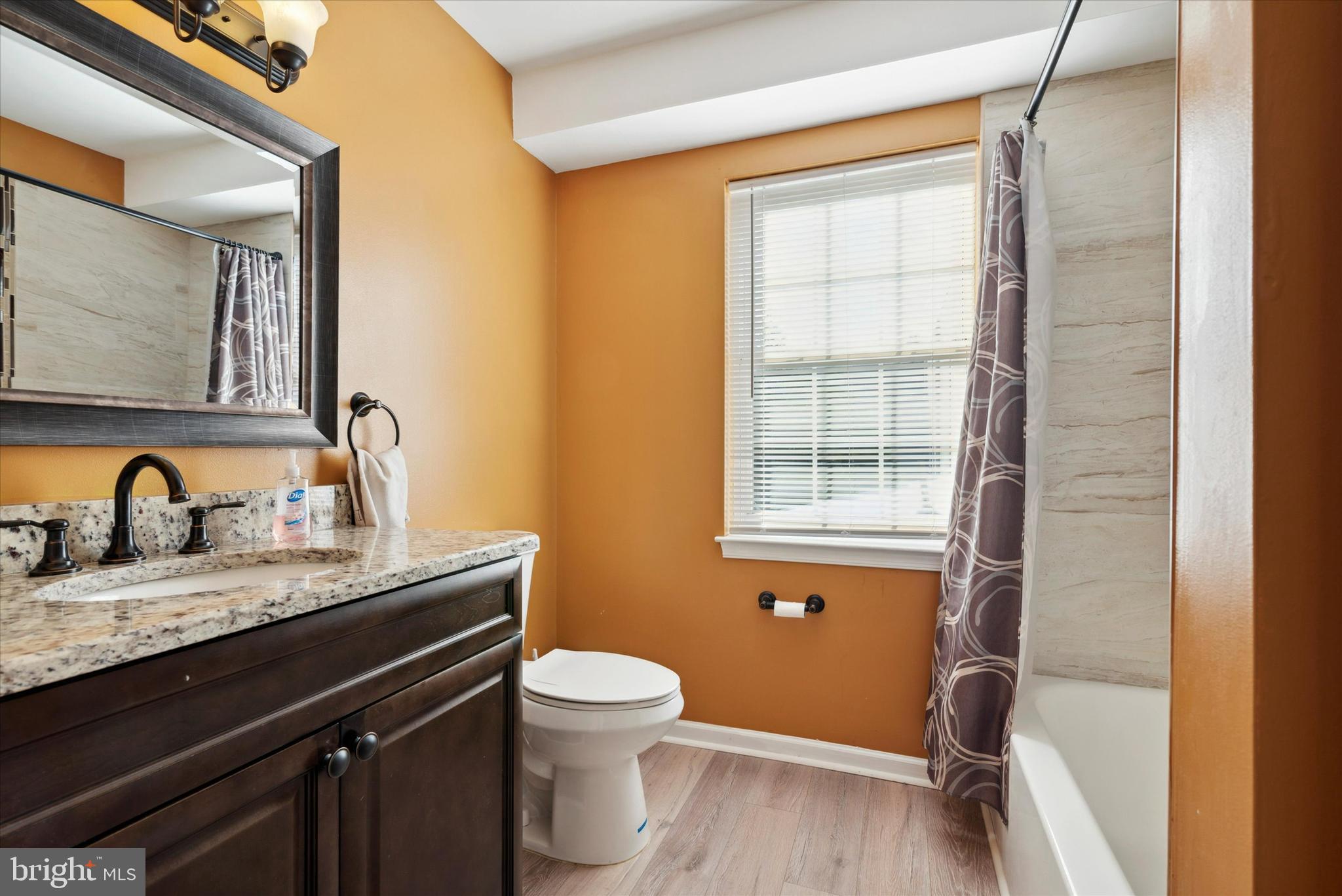 ROXBOROUGH - Residential Lease