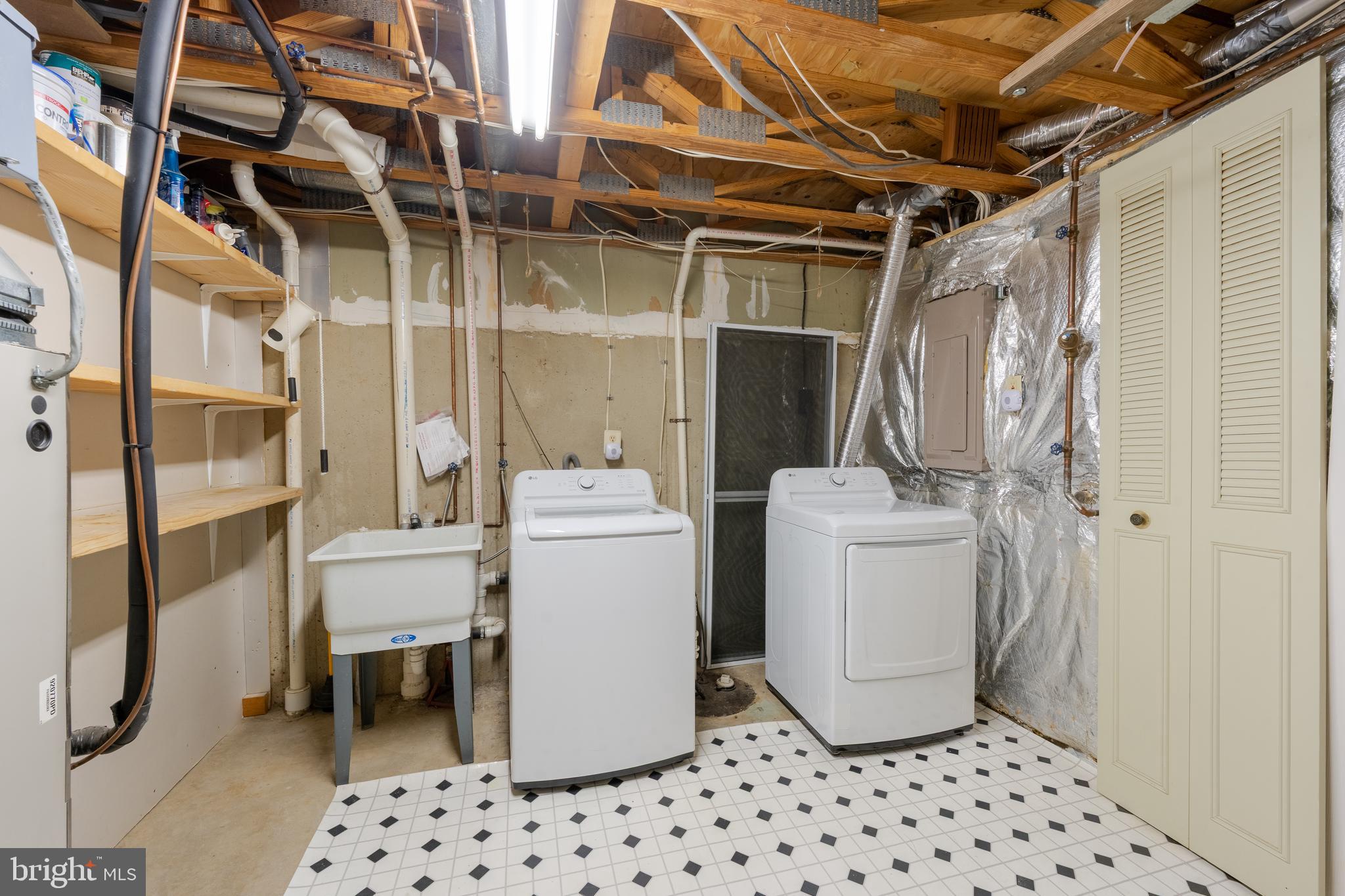 THOMAS RUN - Residential