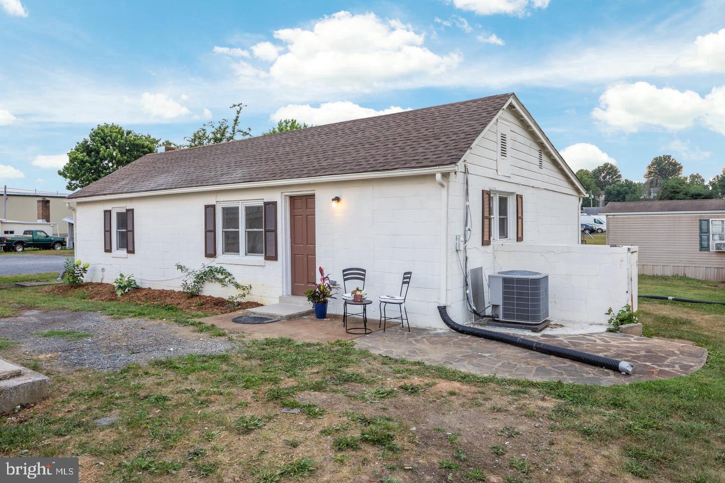 6143 MAIN STREET