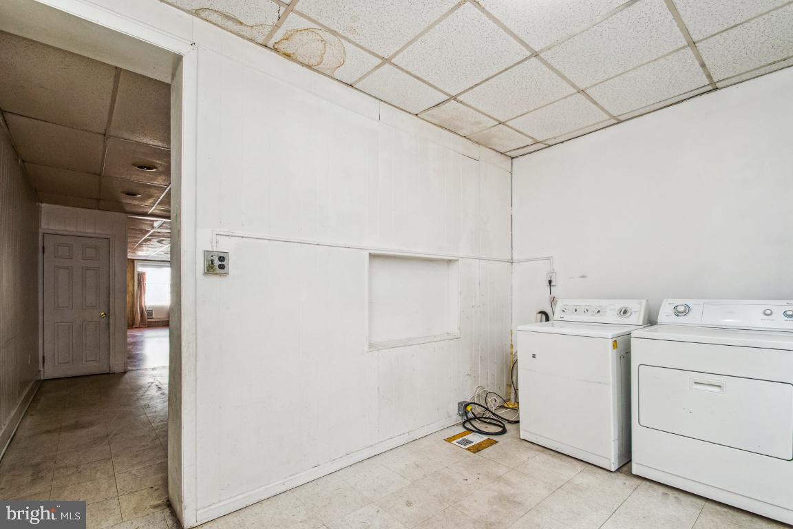 HIGHLANDTOWN - Residential Lease