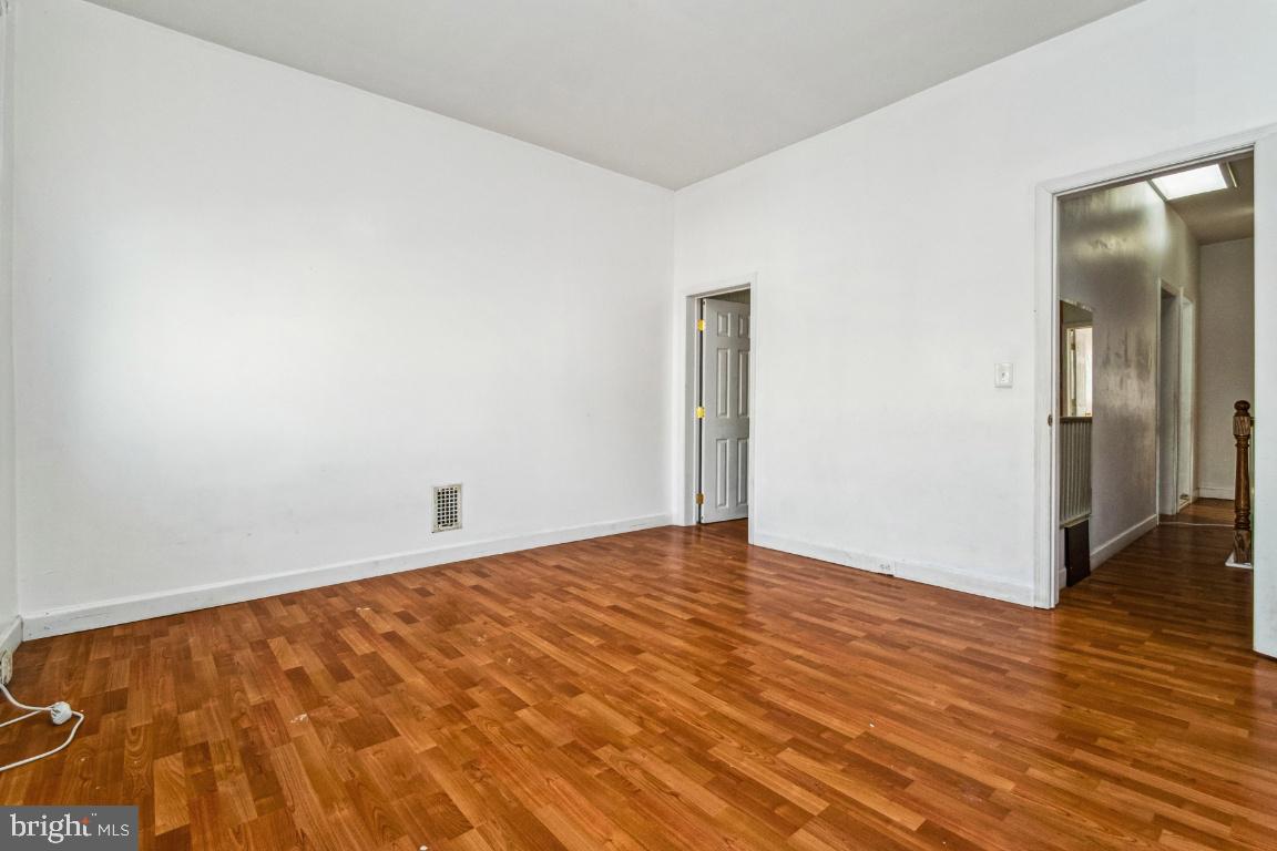 HIGHLANDTOWN - Residential Lease