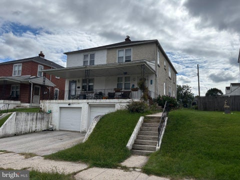 Townhouse For Sale - 910 W James Street<br/> Montgomery County, NORRISTOWN, PA 19401
