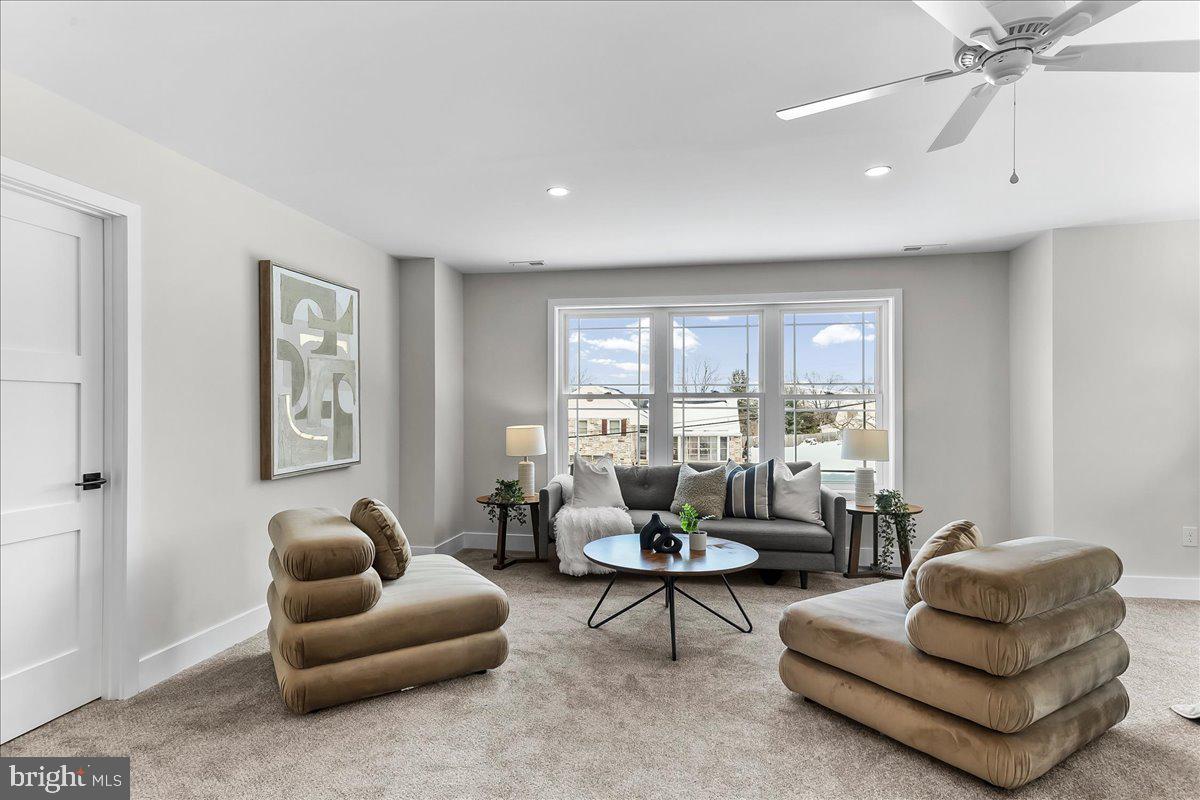 DRESHER WOODS - Residential