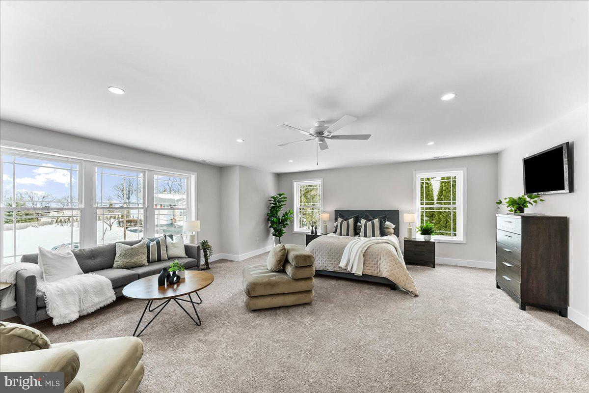 DRESHER WOODS - Residential