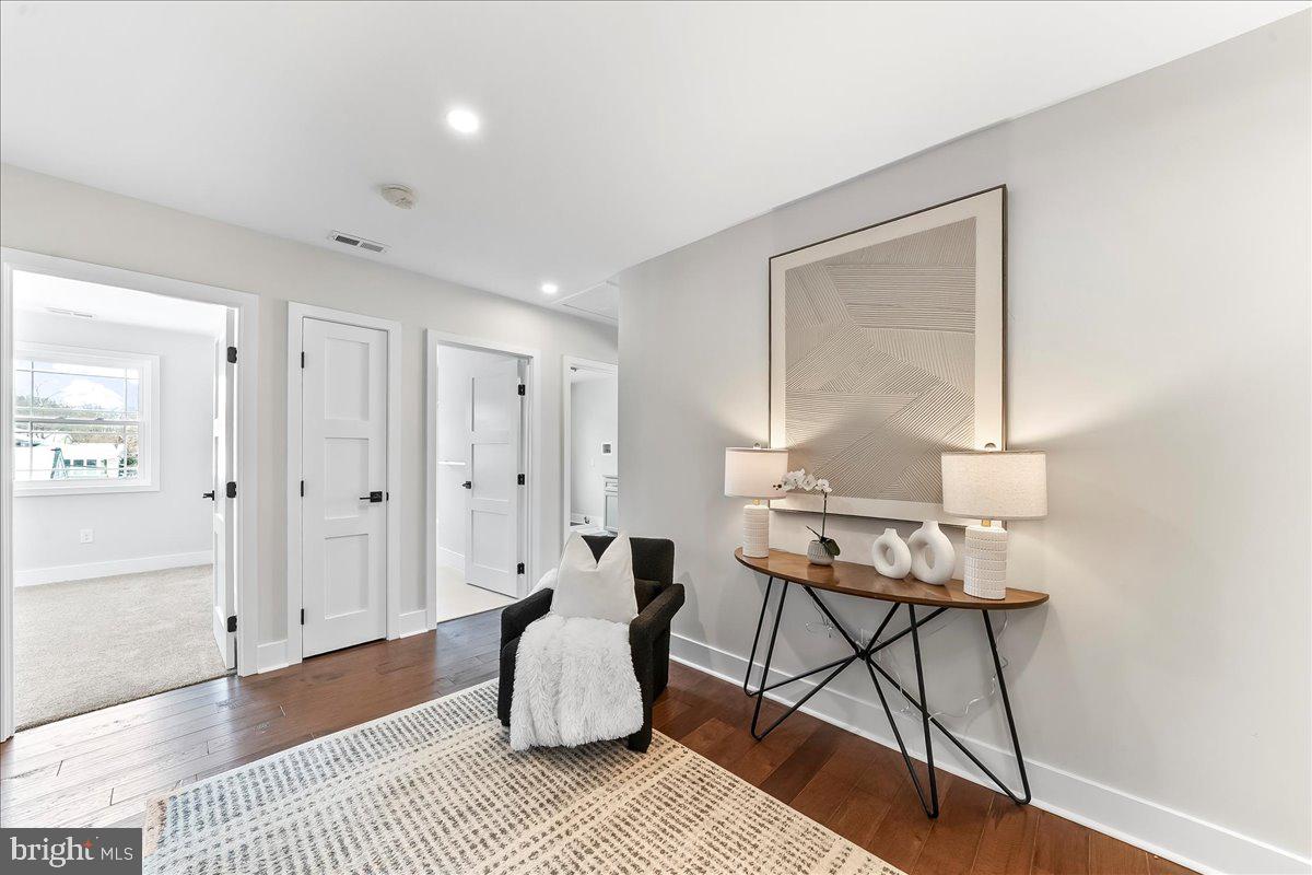 DRESHER WOODS - Residential