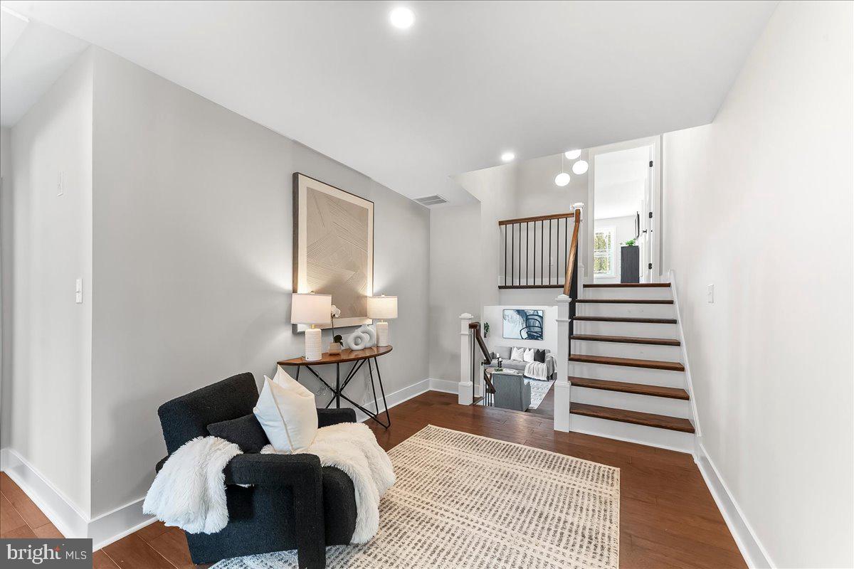 DRESHER WOODS - Residential