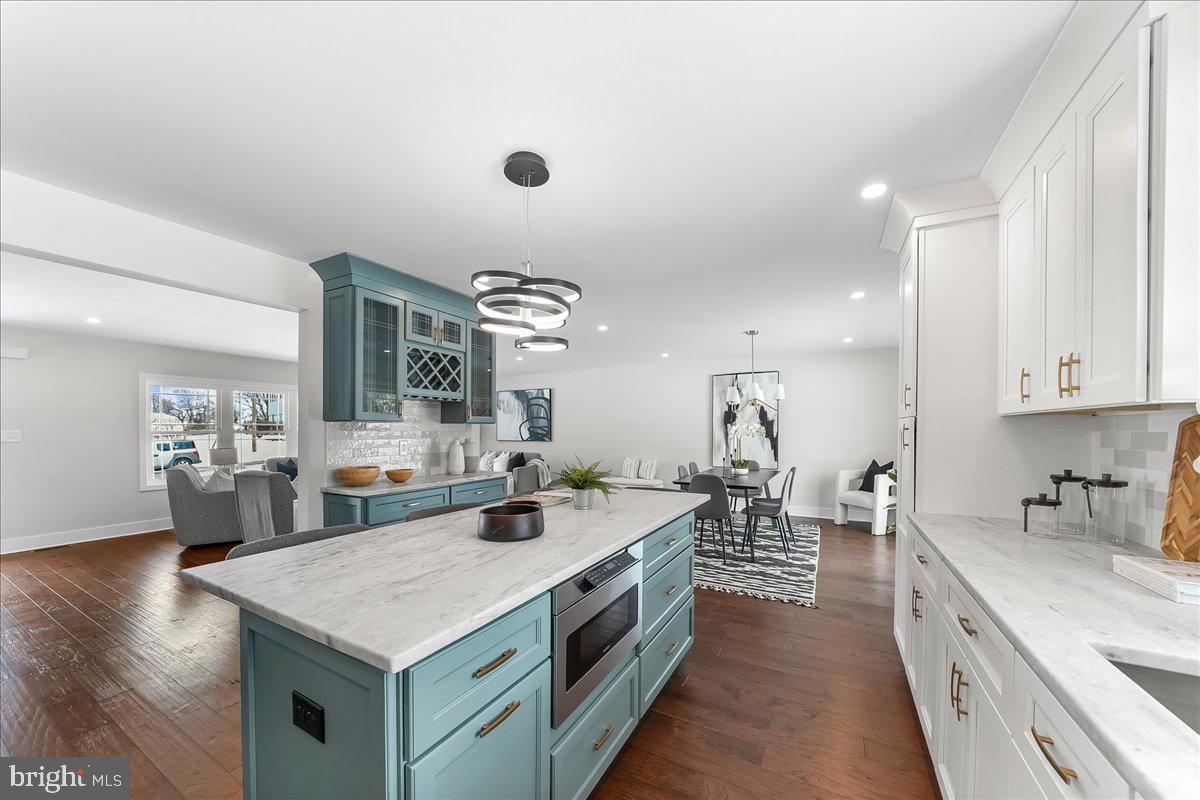 DRESHER WOODS - Residential