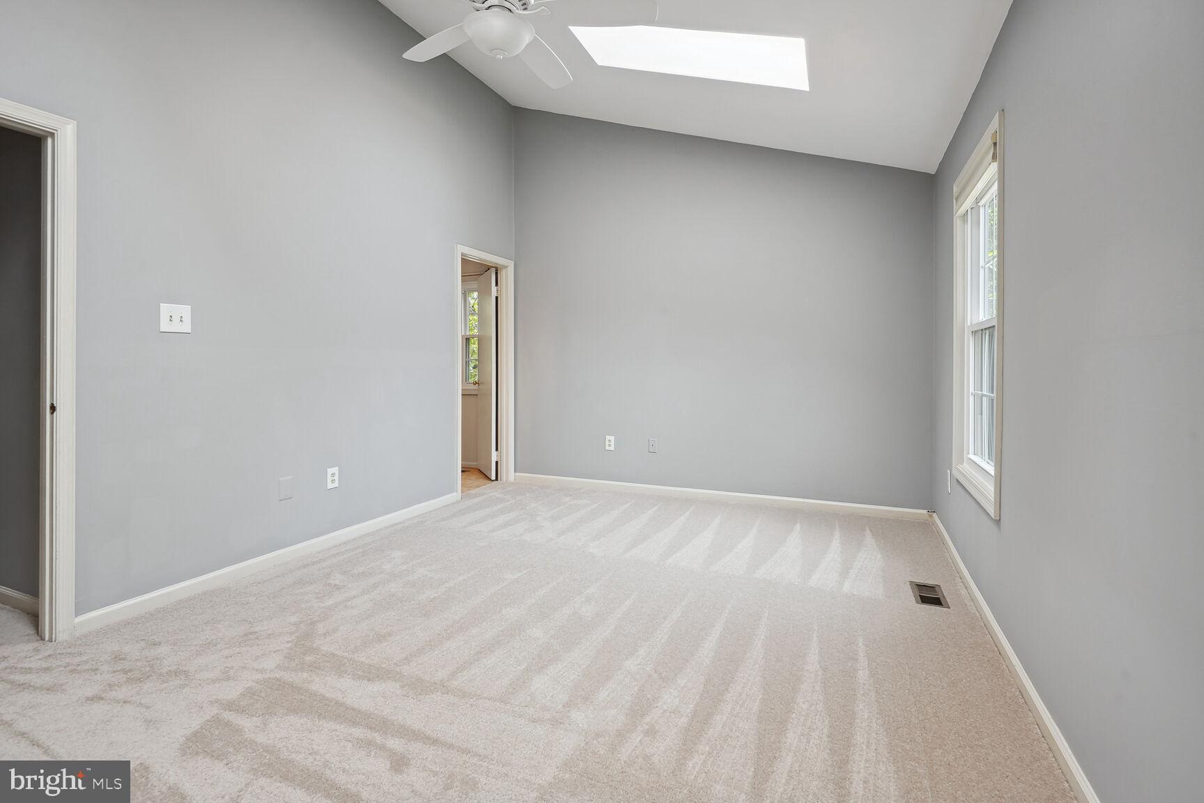 GUNNERS LAKE VILLAGE - Residential Lease