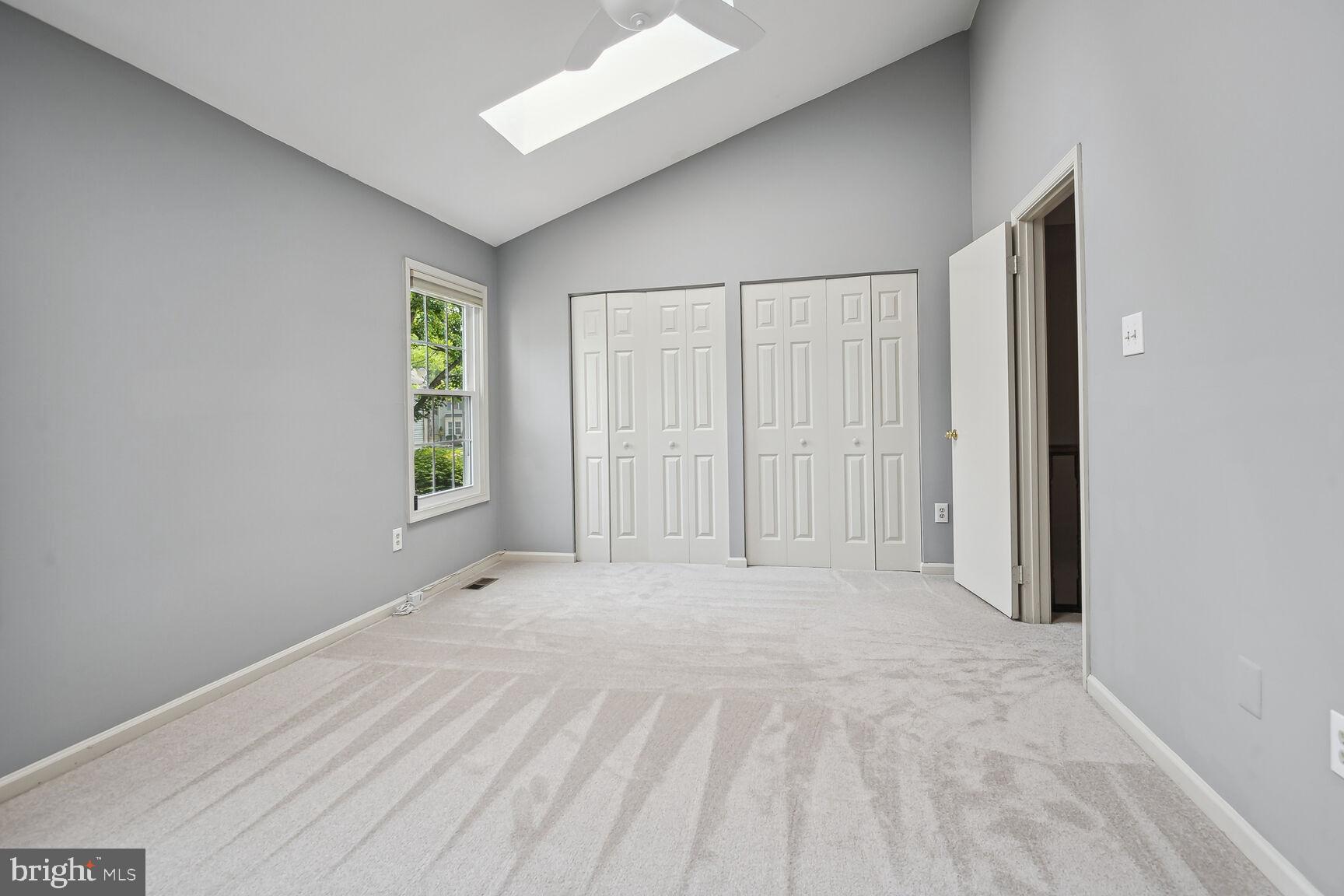 GUNNERS LAKE VILLAGE - Residential Lease