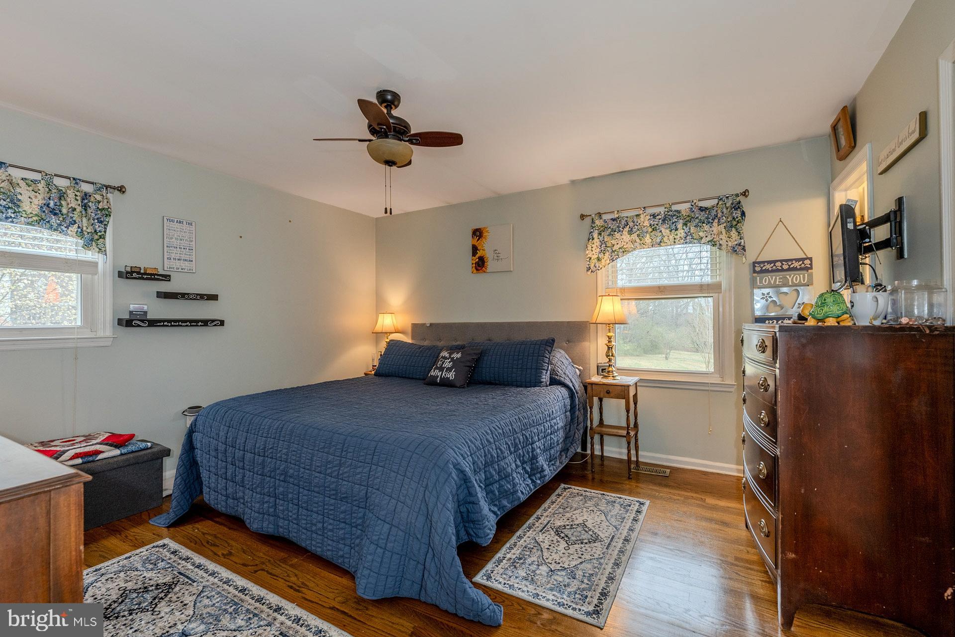 SIGNAL HILL - Residential