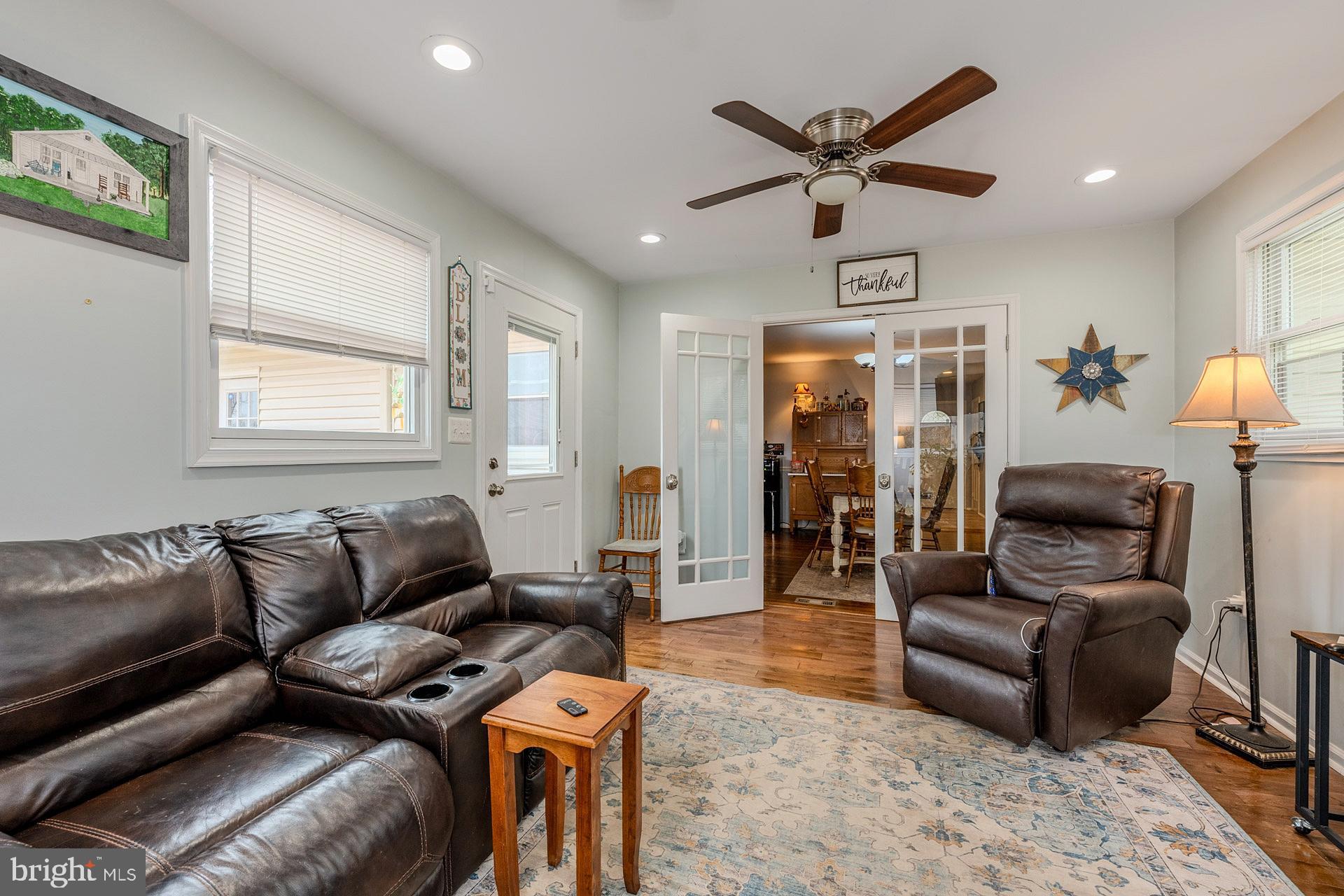 SIGNAL HILL - Residential