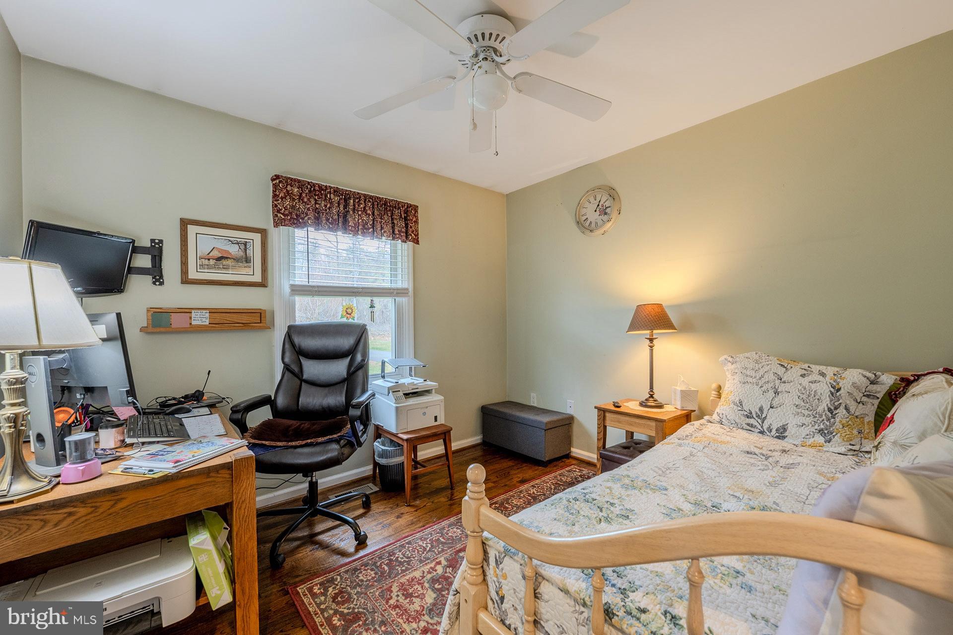 SIGNAL HILL - Residential