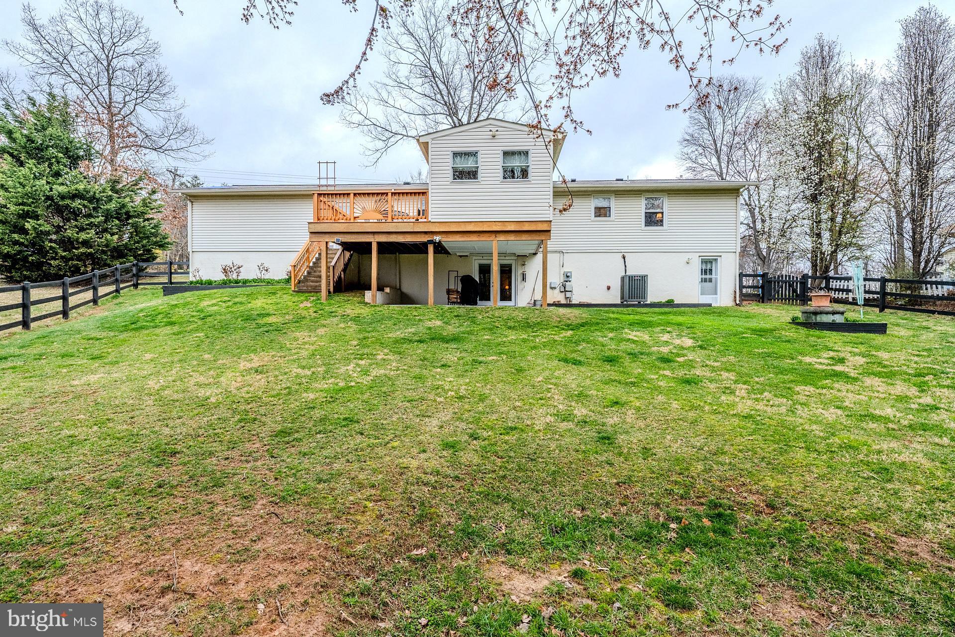 SIGNAL HILL - Residential