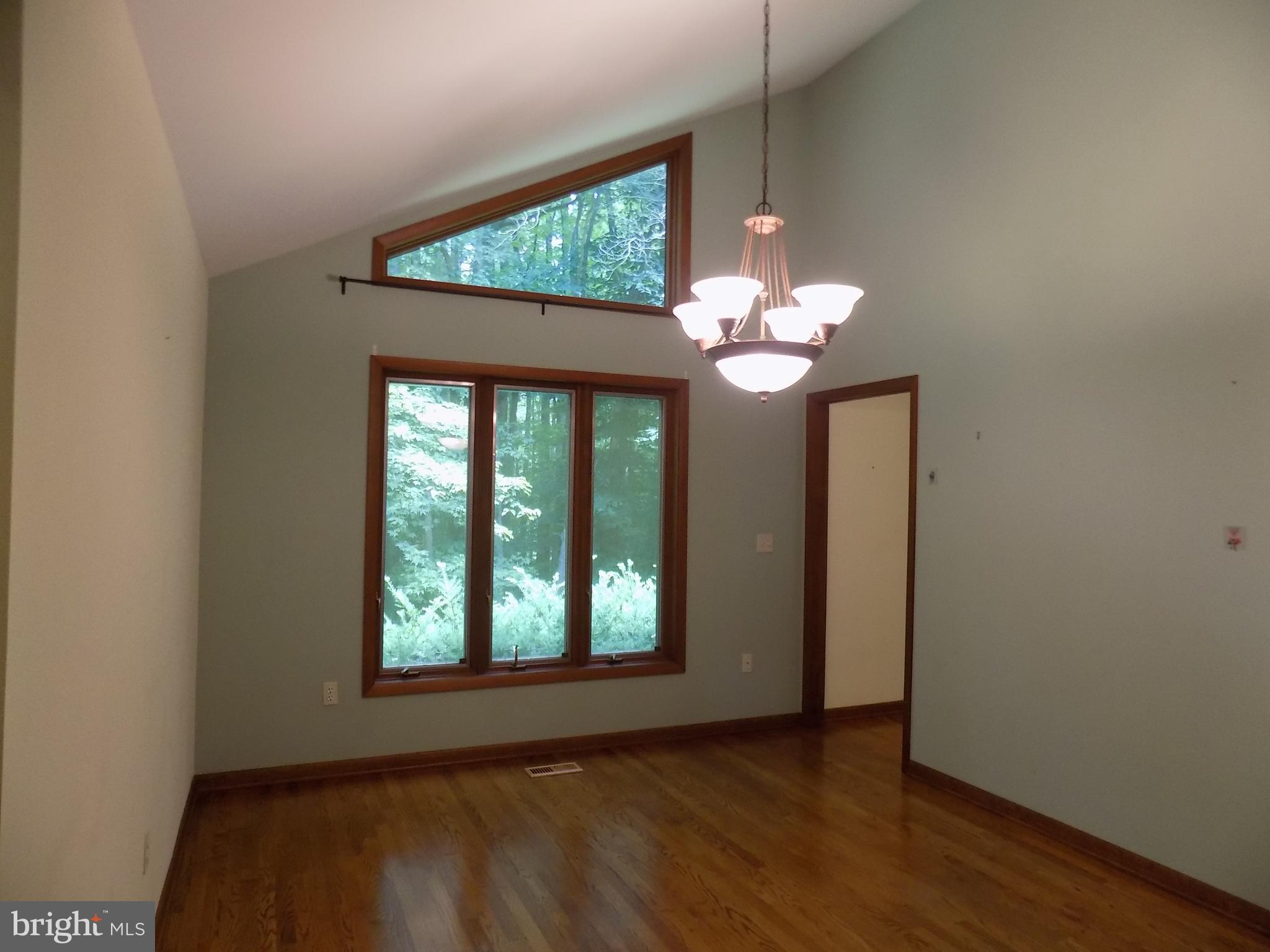 KENFIELD WOODS - Residential Lease