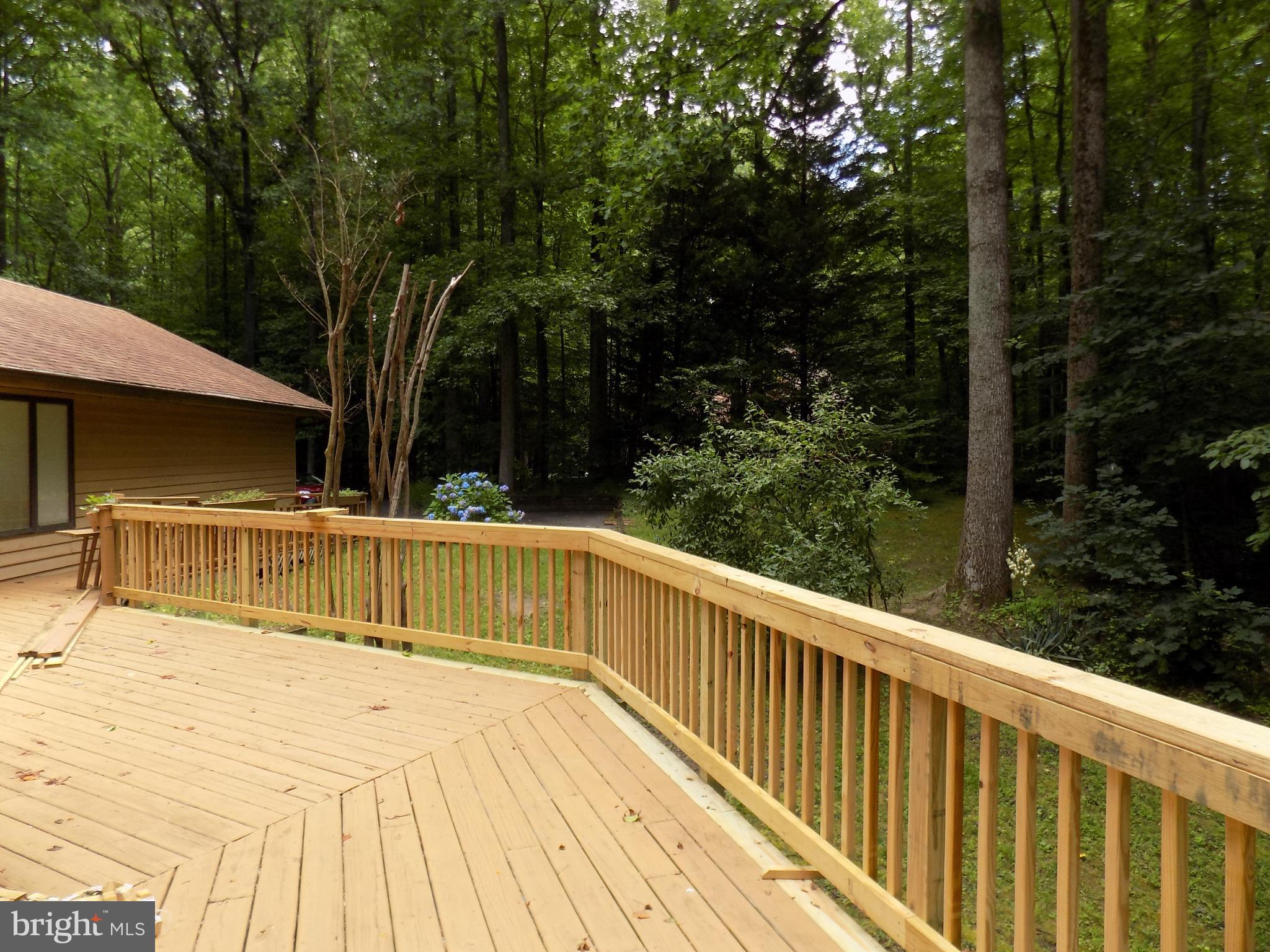 KENFIELD WOODS - Residential Lease