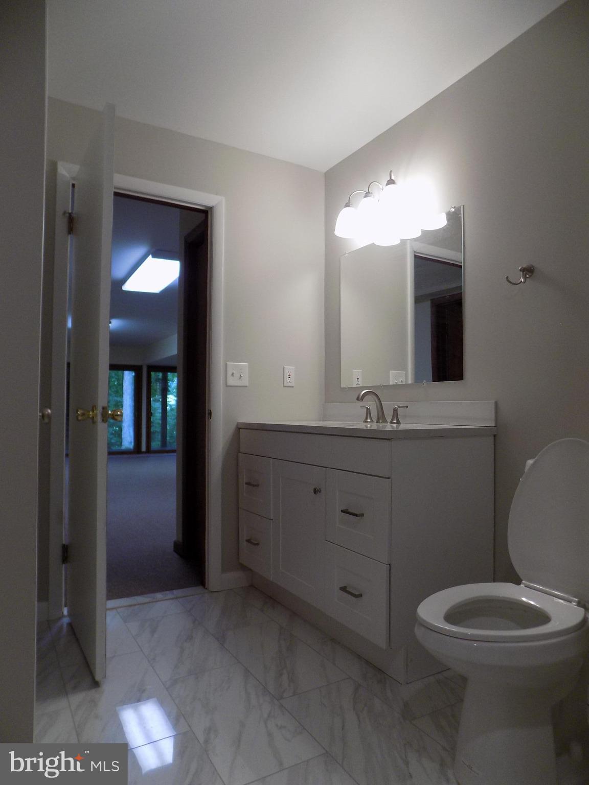 KENFIELD WOODS - Residential Lease