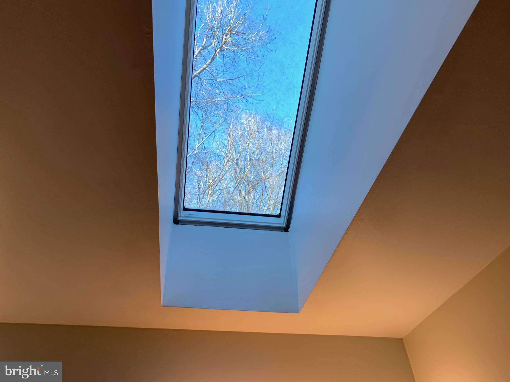 KENFIELD WOODS - Residential Lease