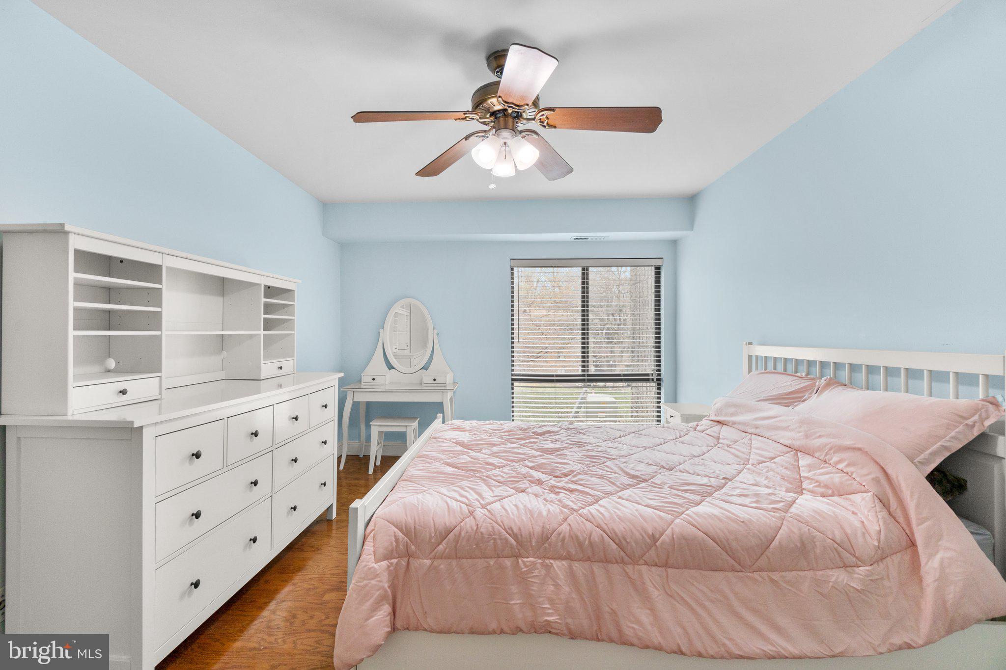 VILLAGE OF LONG REACH - Residential