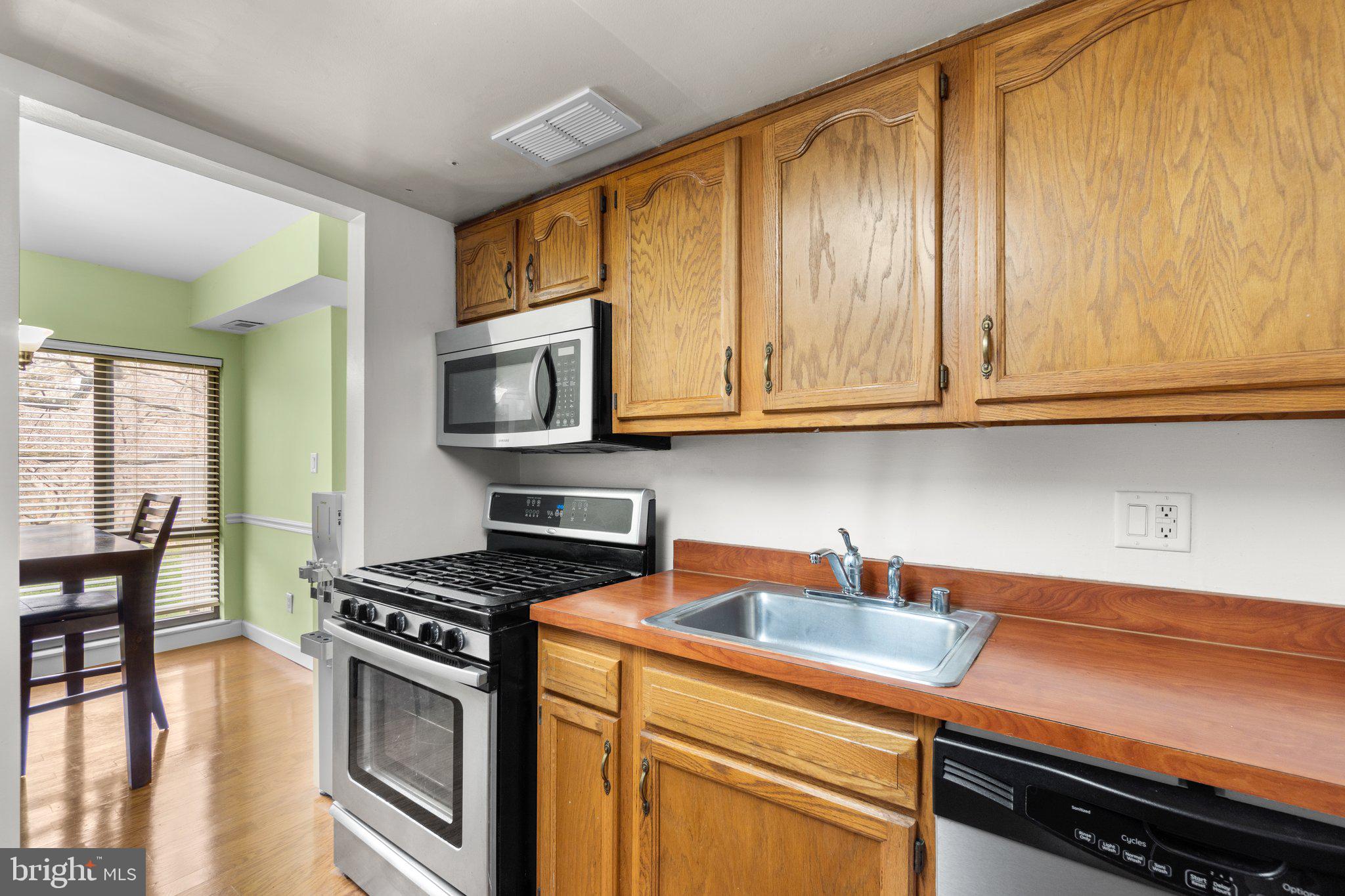 VILLAGE OF LONG REACH - Residential