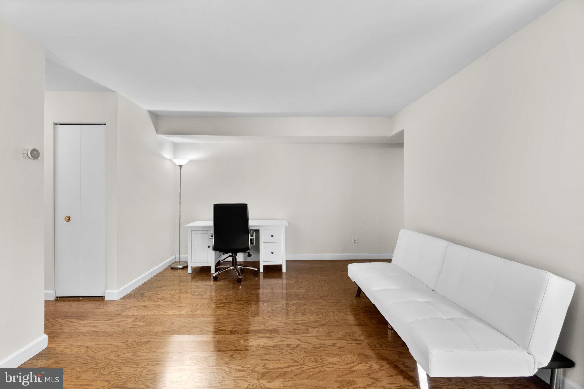 VILLAGE OF LONG REACH - Residential