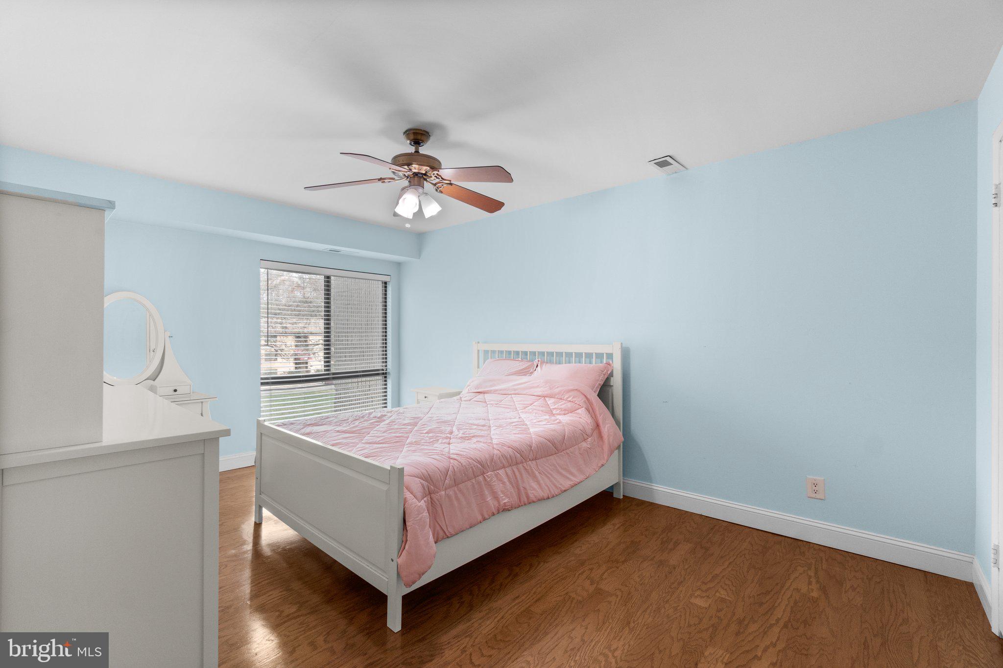 VILLAGE OF LONG REACH - Residential