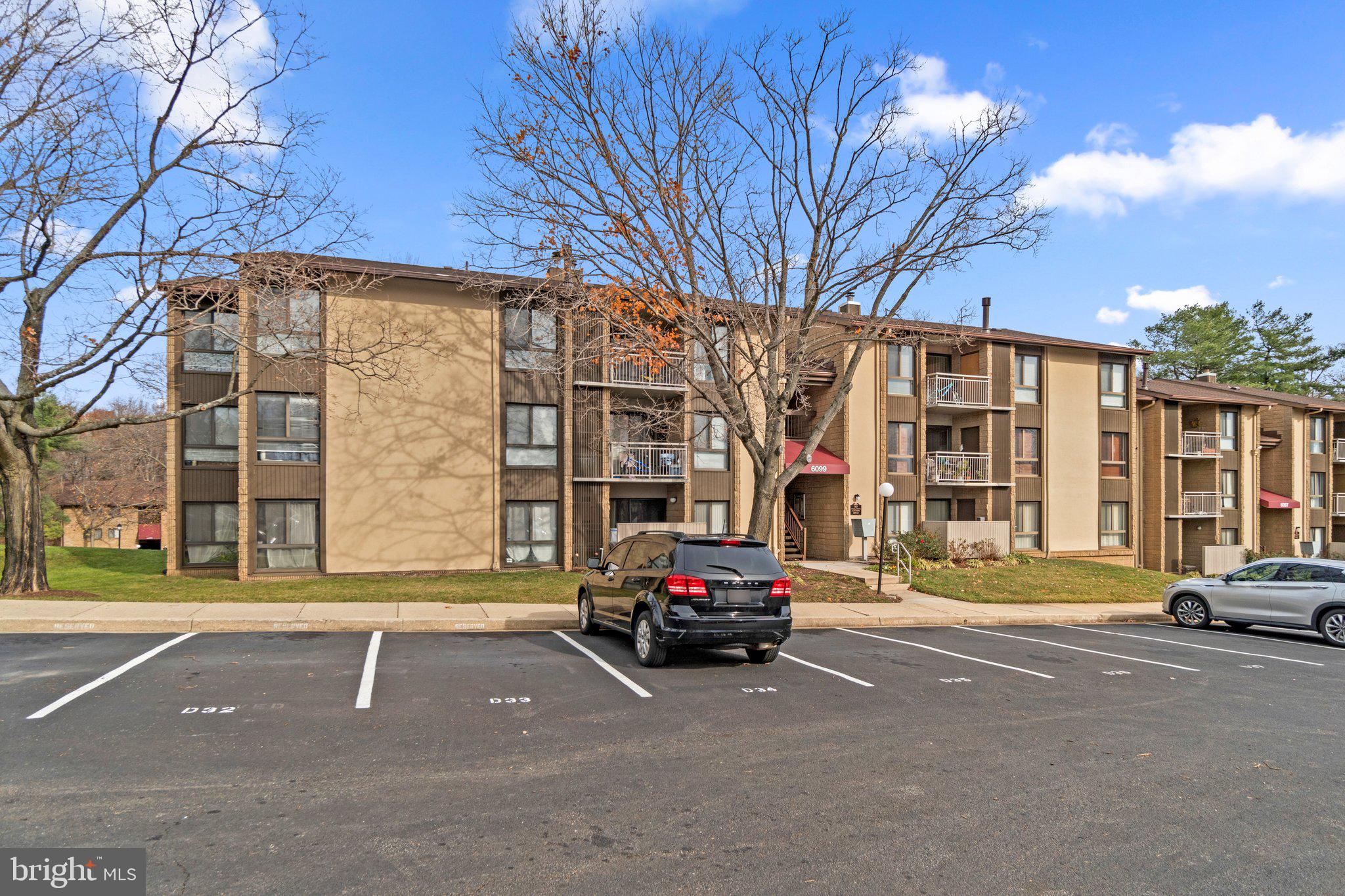 VILLAGE OF LONG REACH - Residential