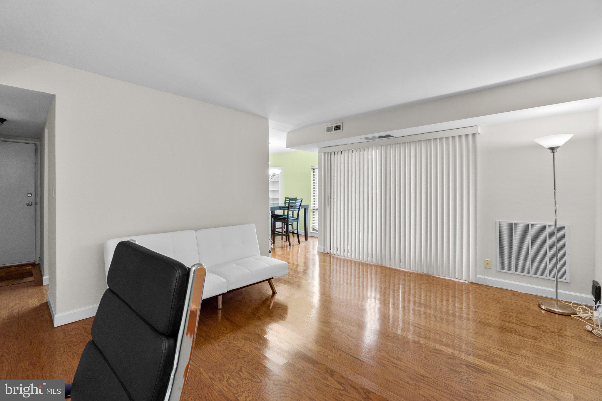 VILLAGE OF LONG REACH - Residential