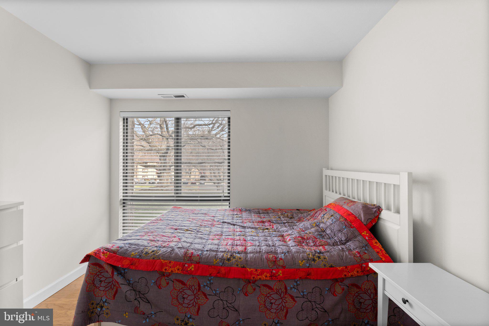 VILLAGE OF LONG REACH - Residential