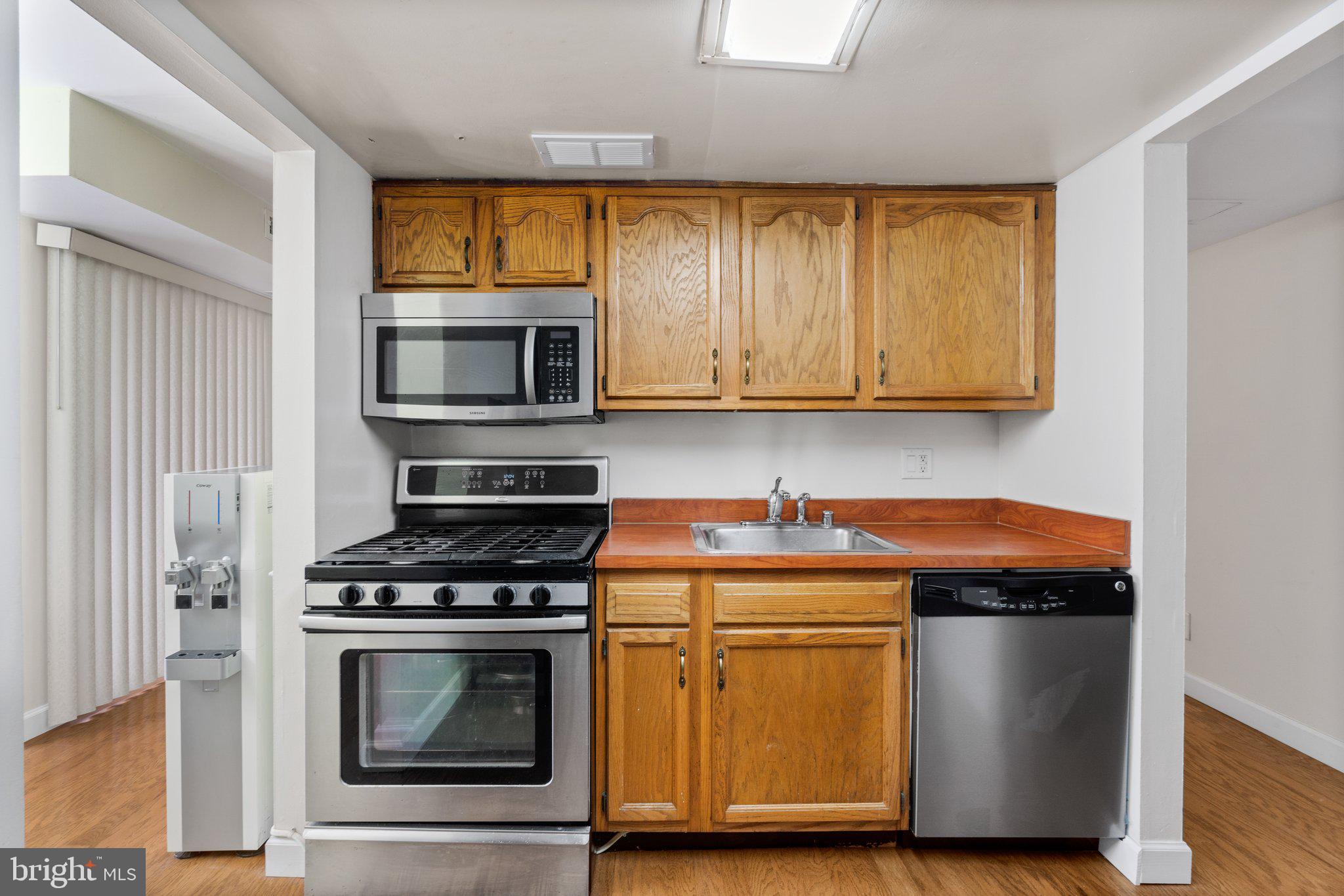 VILLAGE OF LONG REACH - Residential