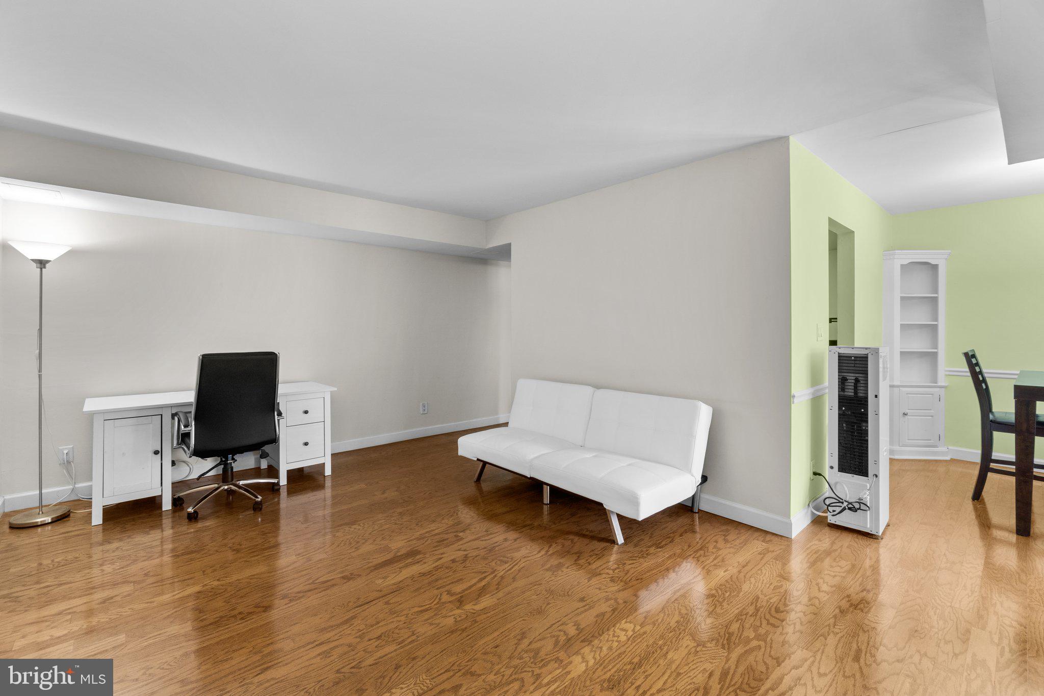 VILLAGE OF LONG REACH - Residential