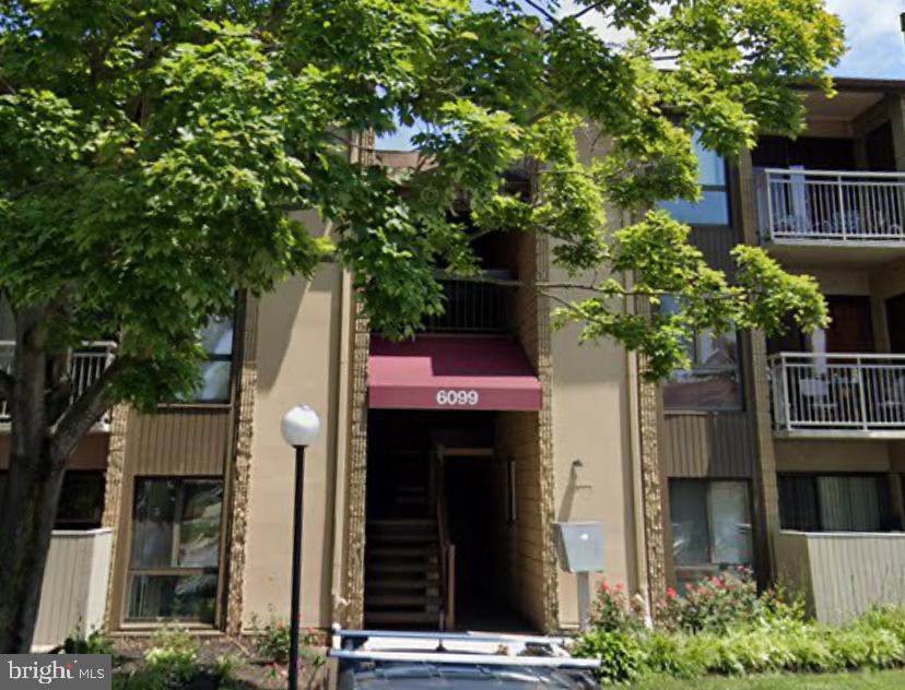 VILLAGE OF LONG REACH - Residential