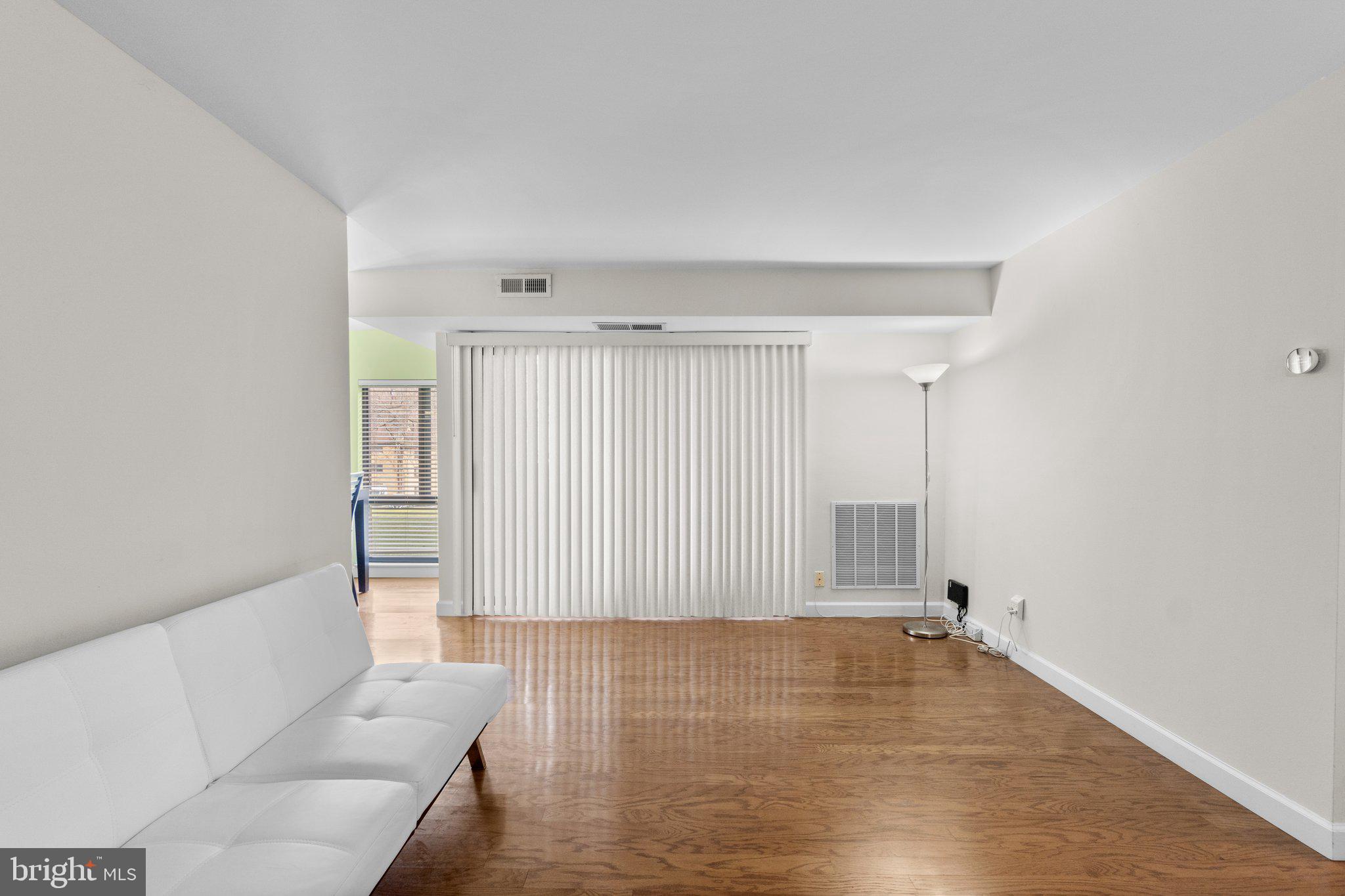 VILLAGE OF LONG REACH - Residential