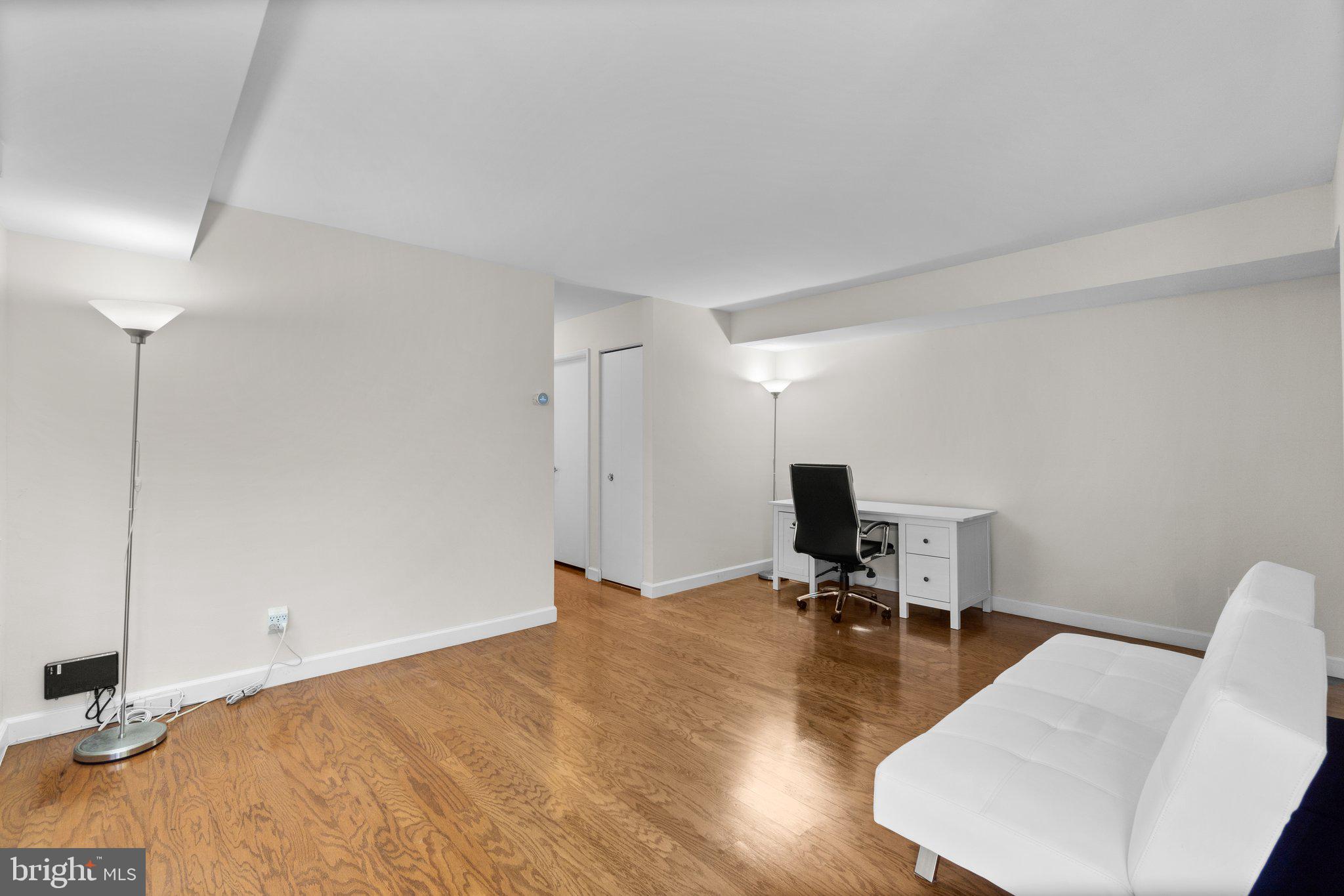 VILLAGE OF LONG REACH - Residential