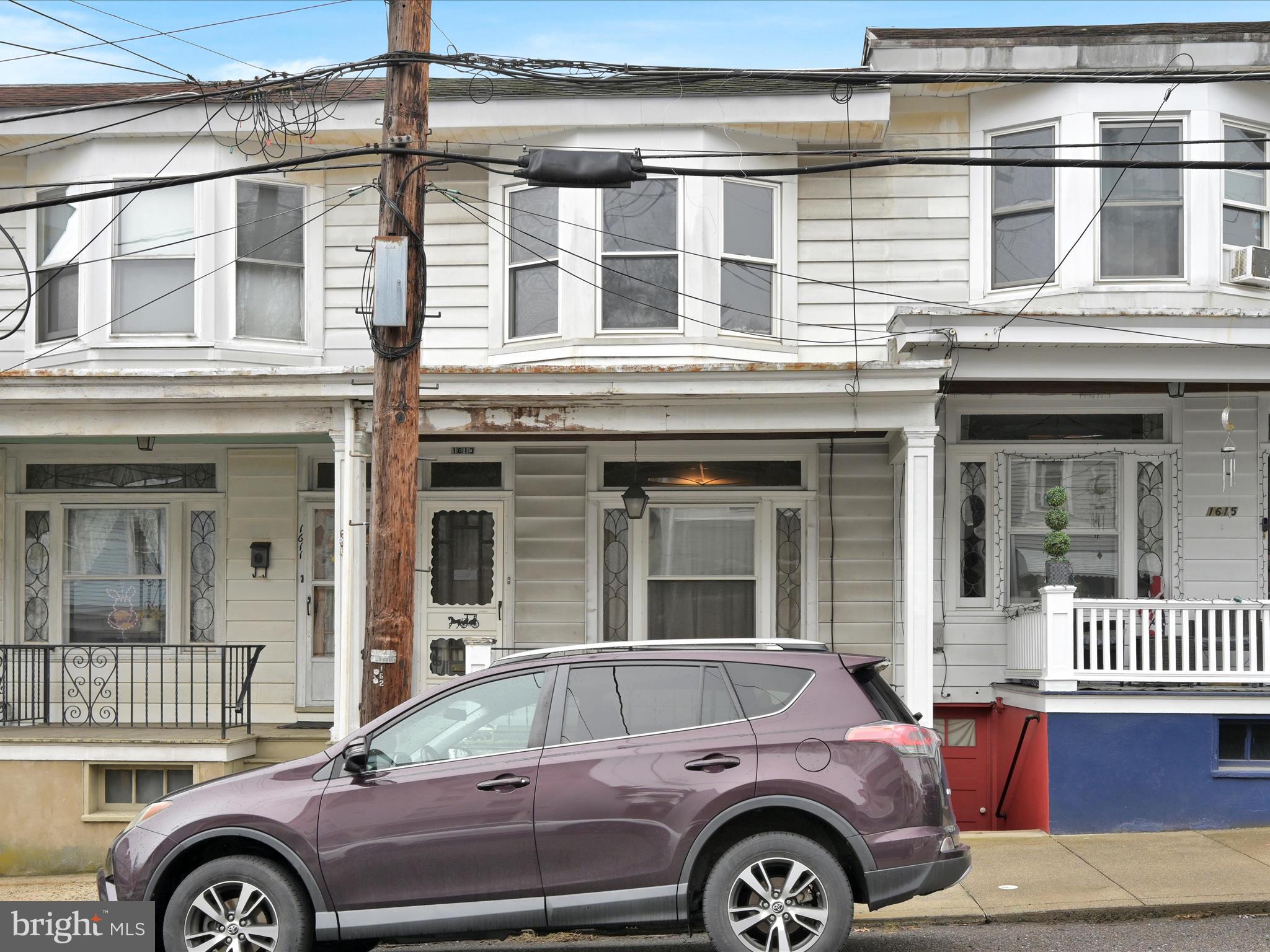 YORKVILLE - Residential