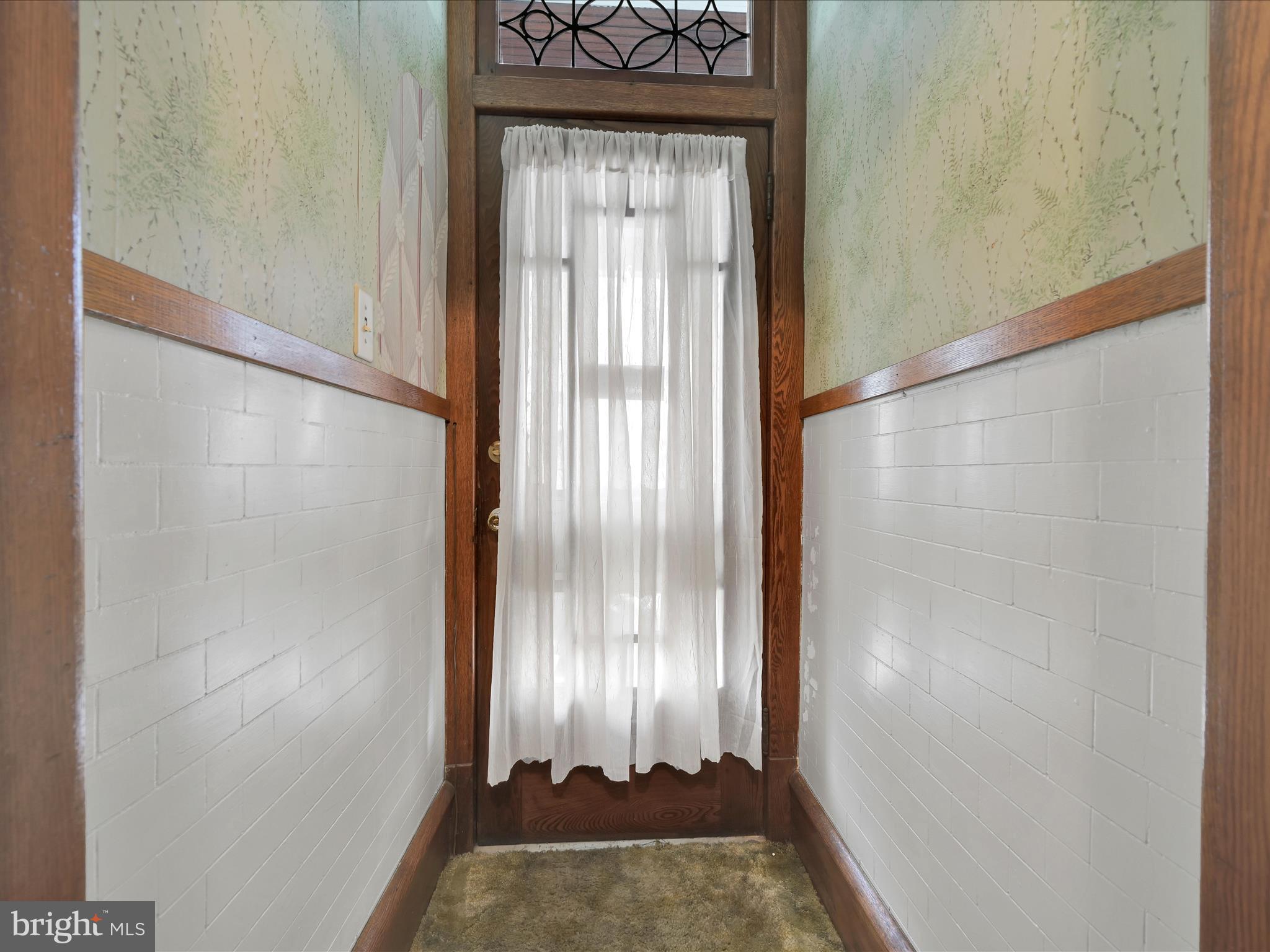 YORKVILLE - Residential