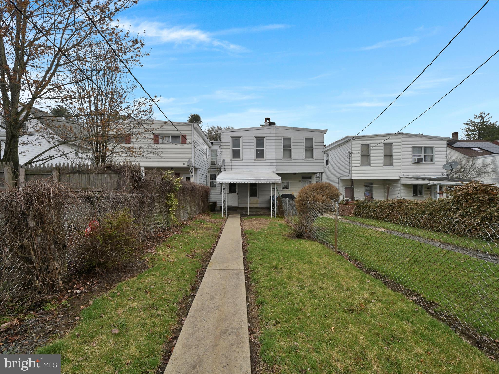 YORKVILLE - Residential