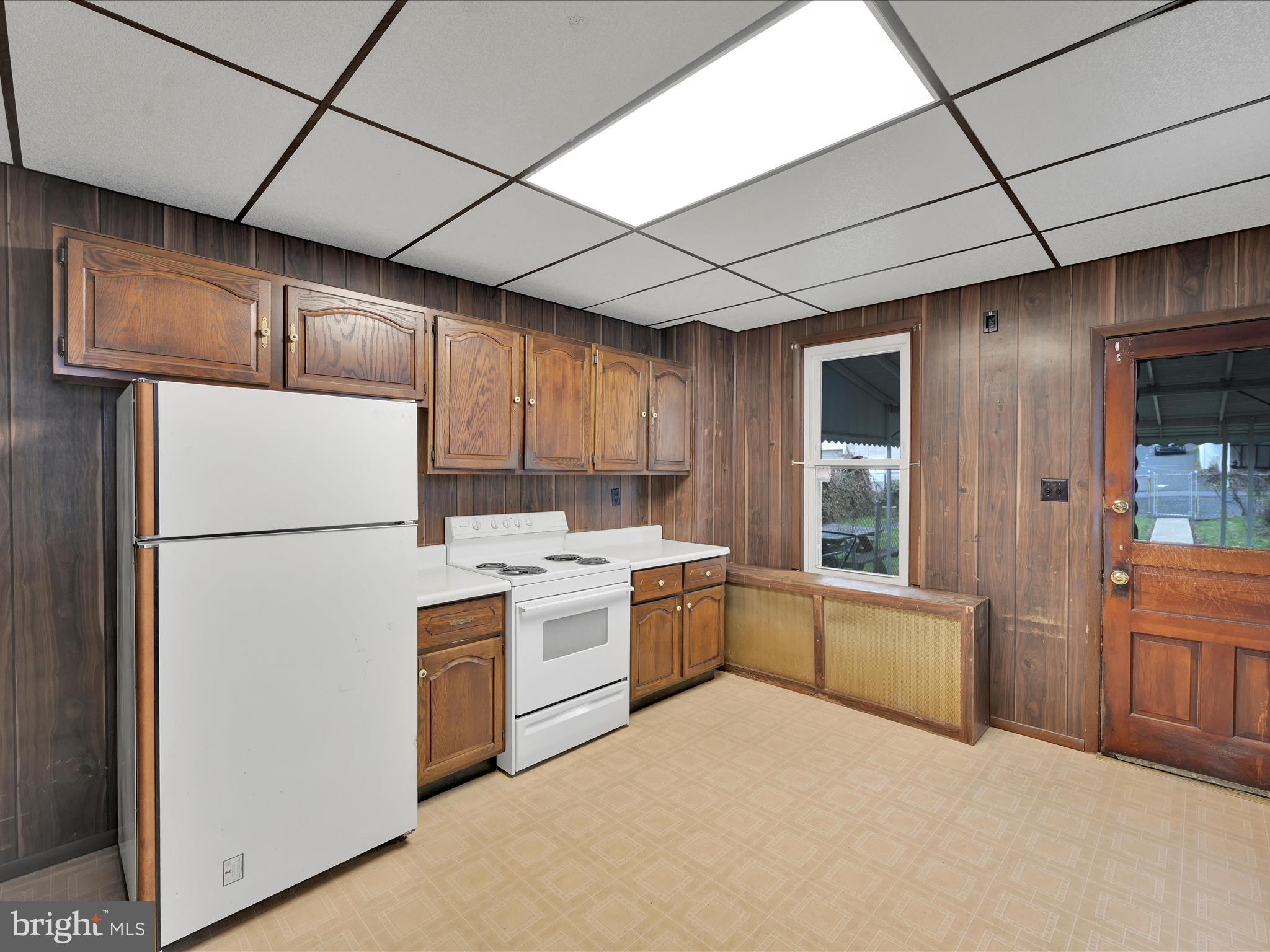 YORKVILLE - Residential