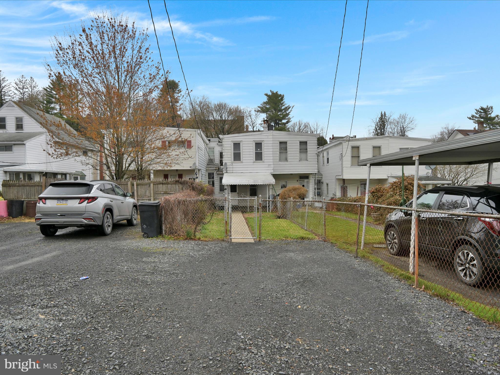 YORKVILLE - Residential