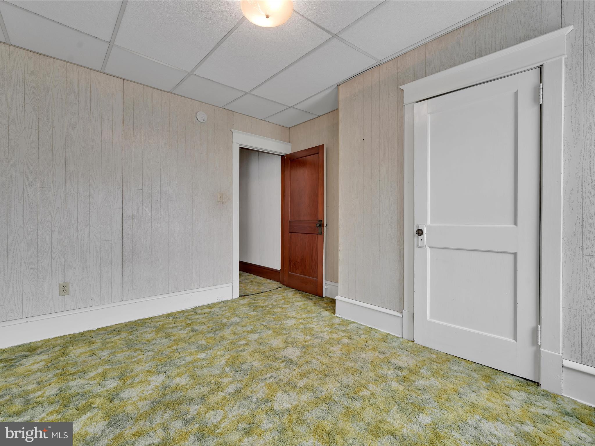 YORKVILLE - Residential