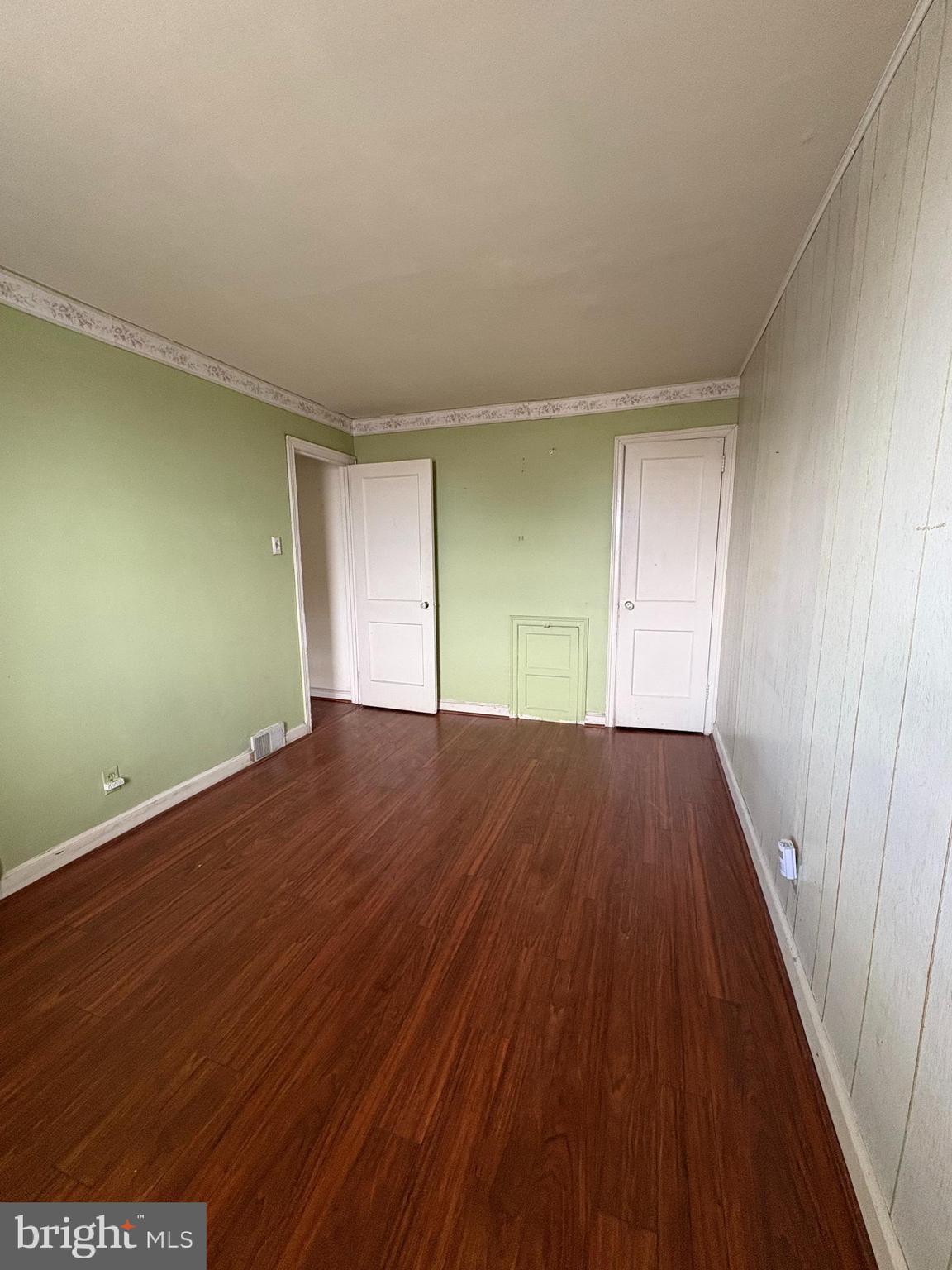 WEST OAK LANE - Residential