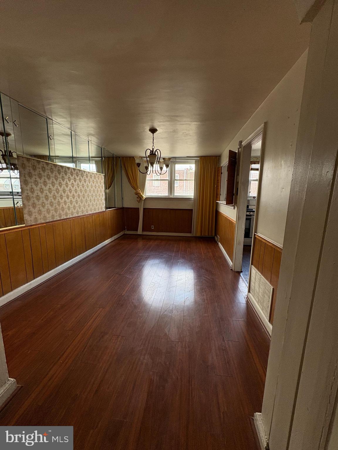 WEST OAK LANE - Residential