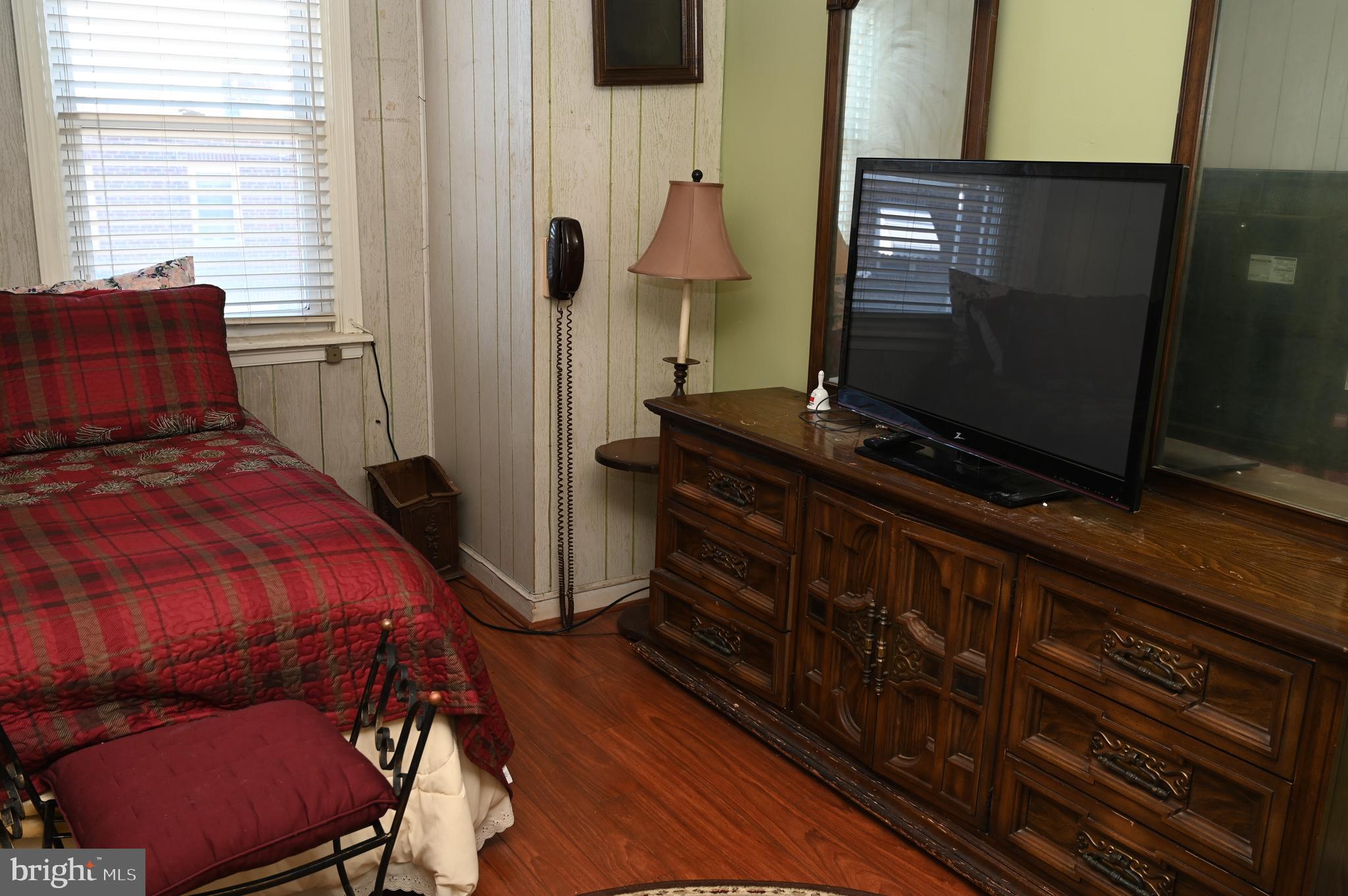 WEST OAK LANE - Residential