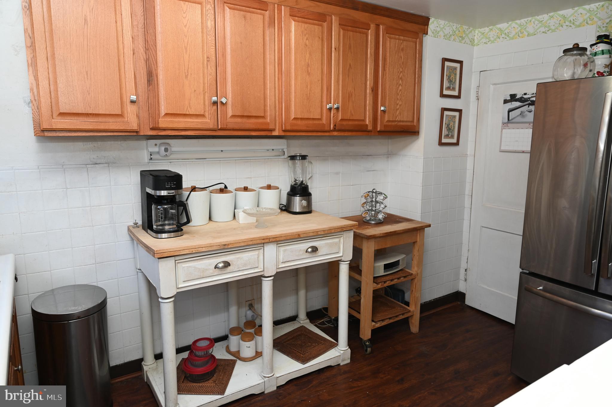 WEST OAK LANE - Residential