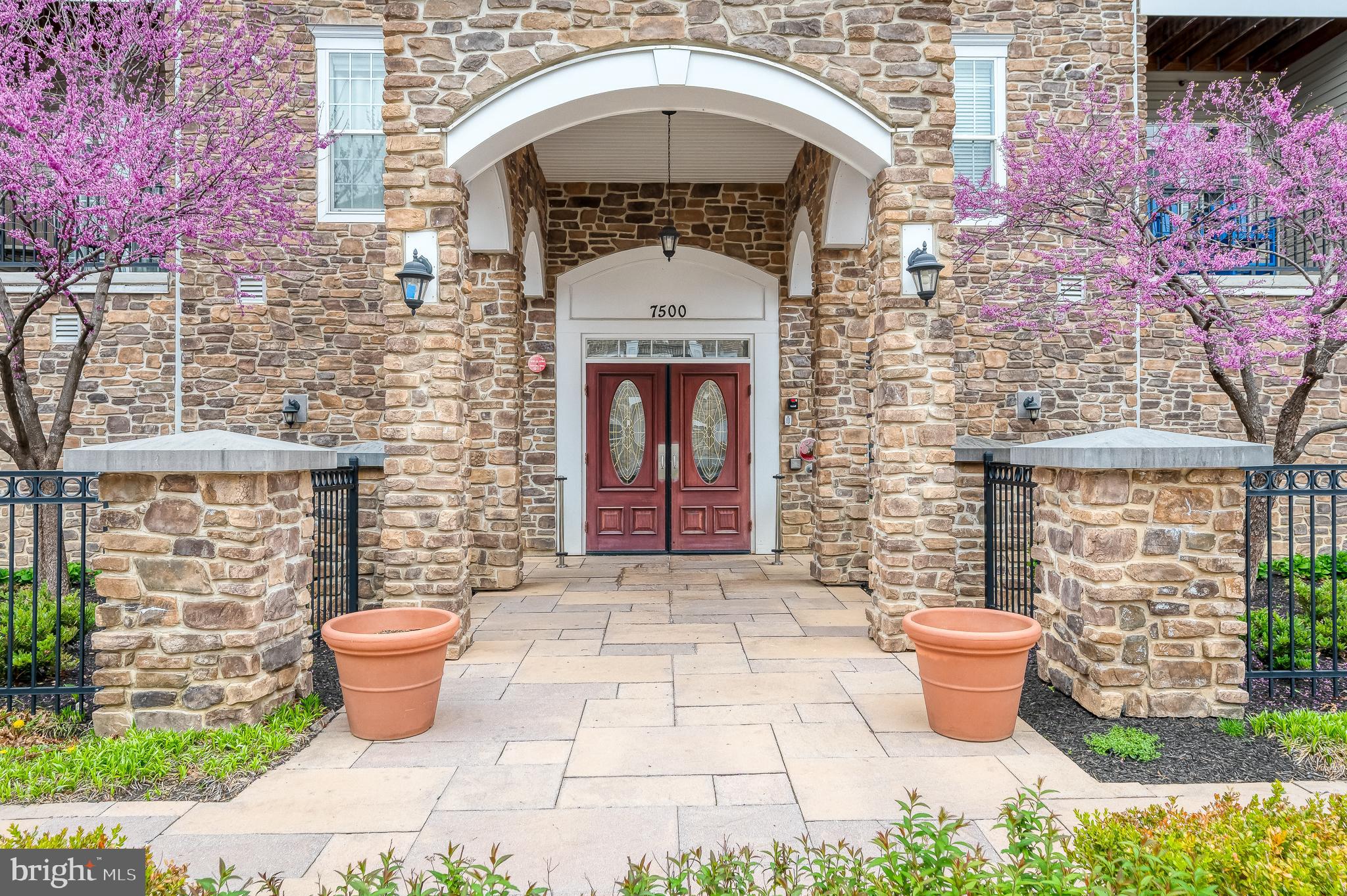 HIGHLANDS AT QUARRY LAKE - Residential