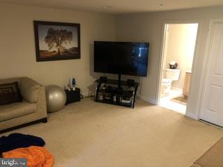 MONMOUTH MEADOWS - Residential Lease