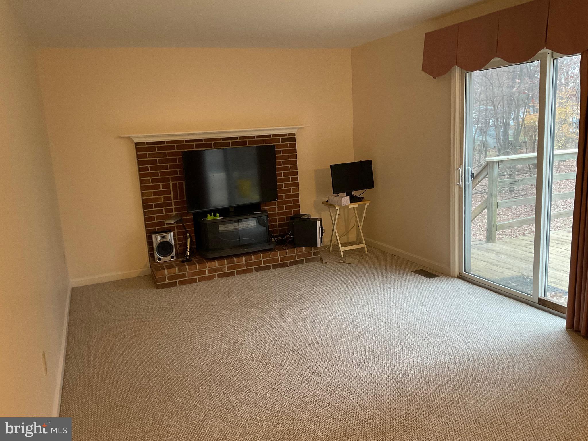 ELLICOTT MILLS - Residential Lease