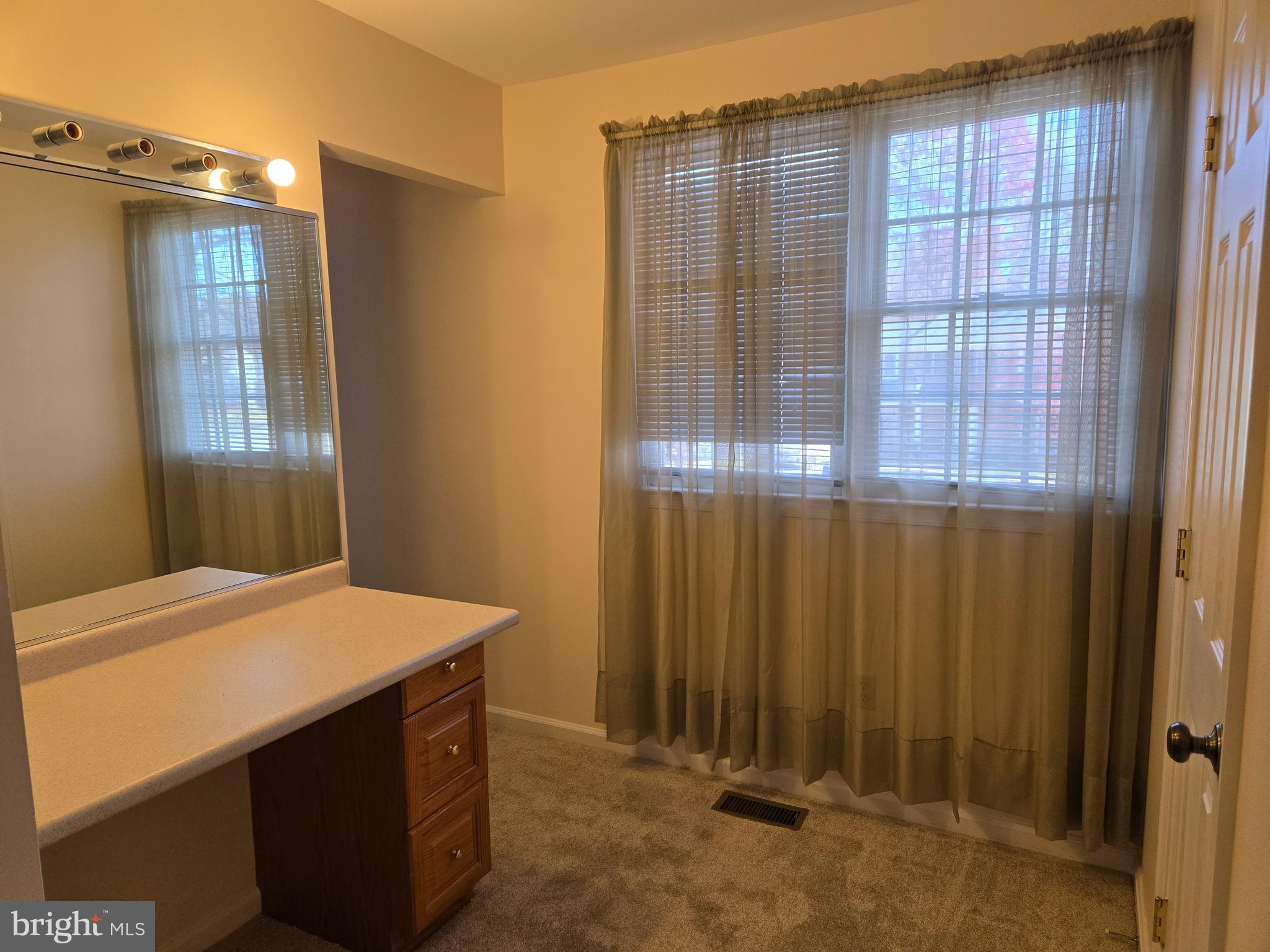 ELLICOTT MILLS - Residential Lease