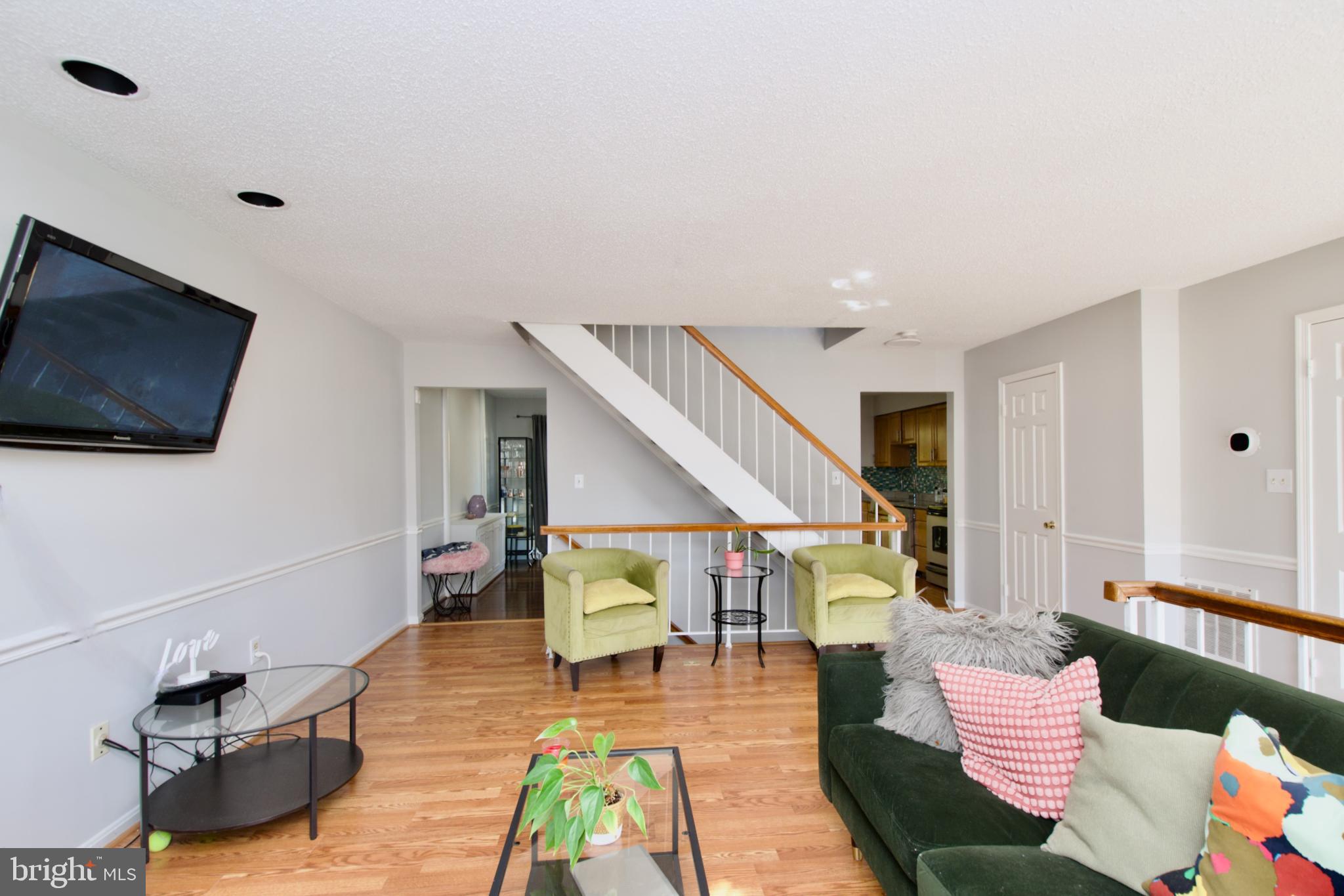 VALLEY STREAM ESTATES - Residential