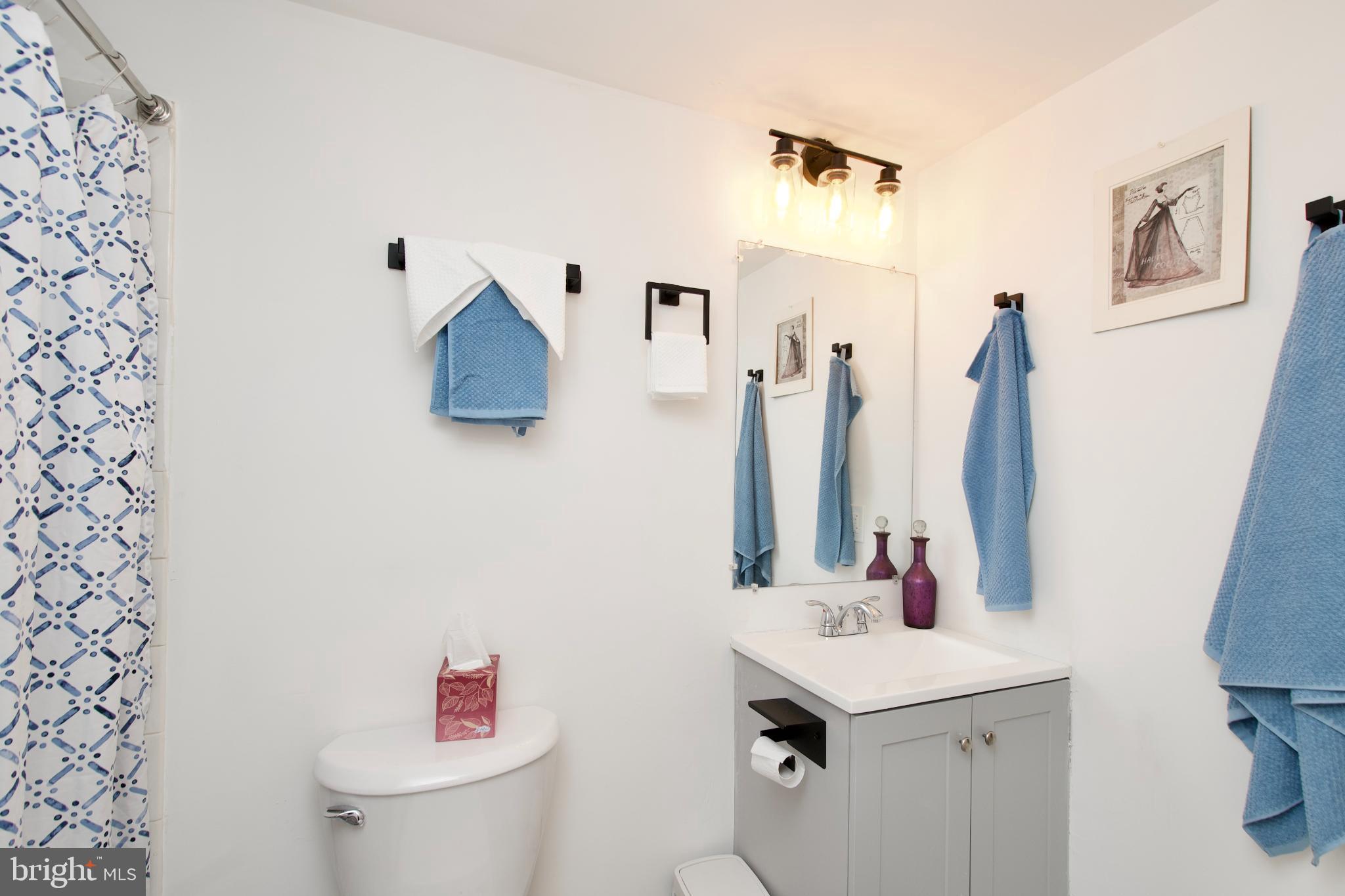 VALLEY STREAM ESTATES - Residential