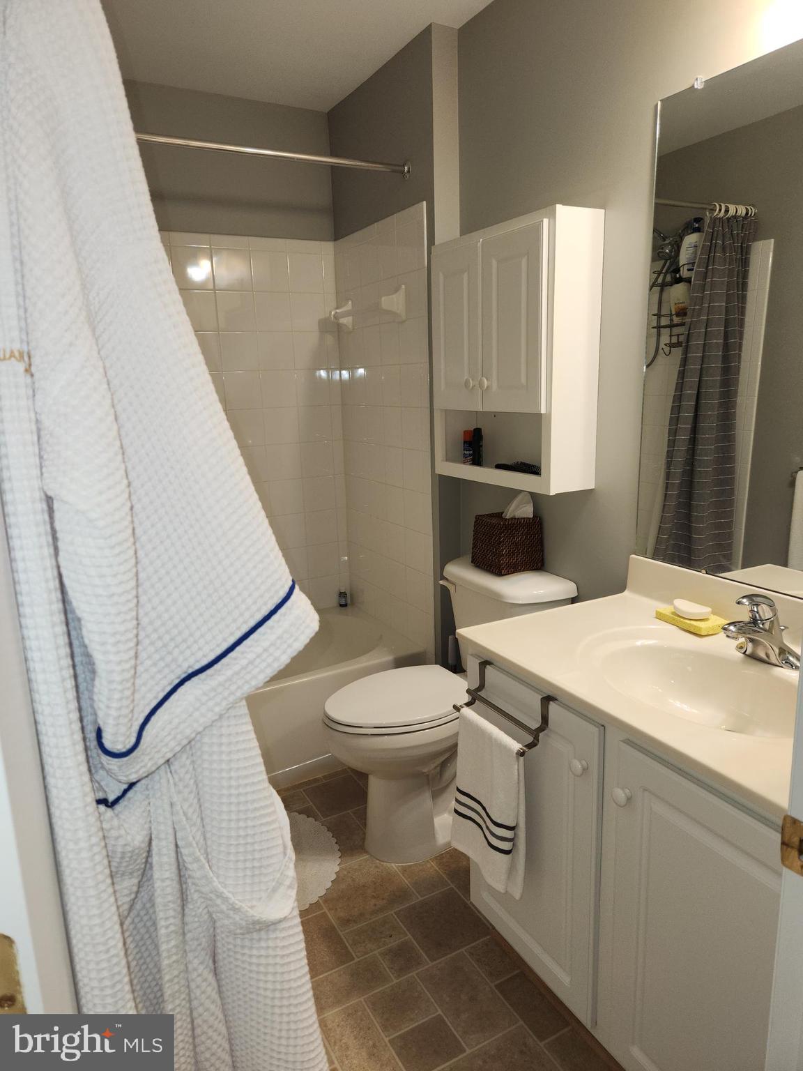 EASTON CLUB EAST - Residential